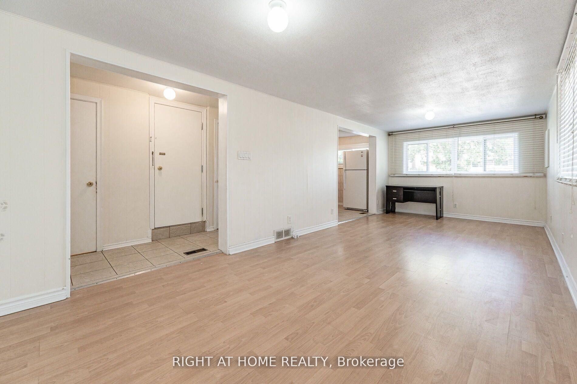 Photo 7 of Unit Unit B (BSMT), 56 Carmen Avenue, Hamilton, Macassa — HOMEH