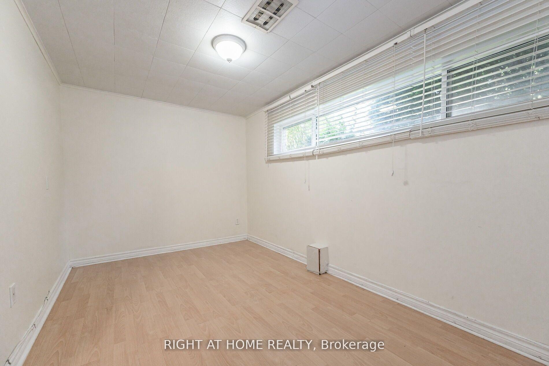 Photo 17 of Unit Unit B (BSMT), 56 Carmen Avenue, Hamilton, Macassa — HOMEH