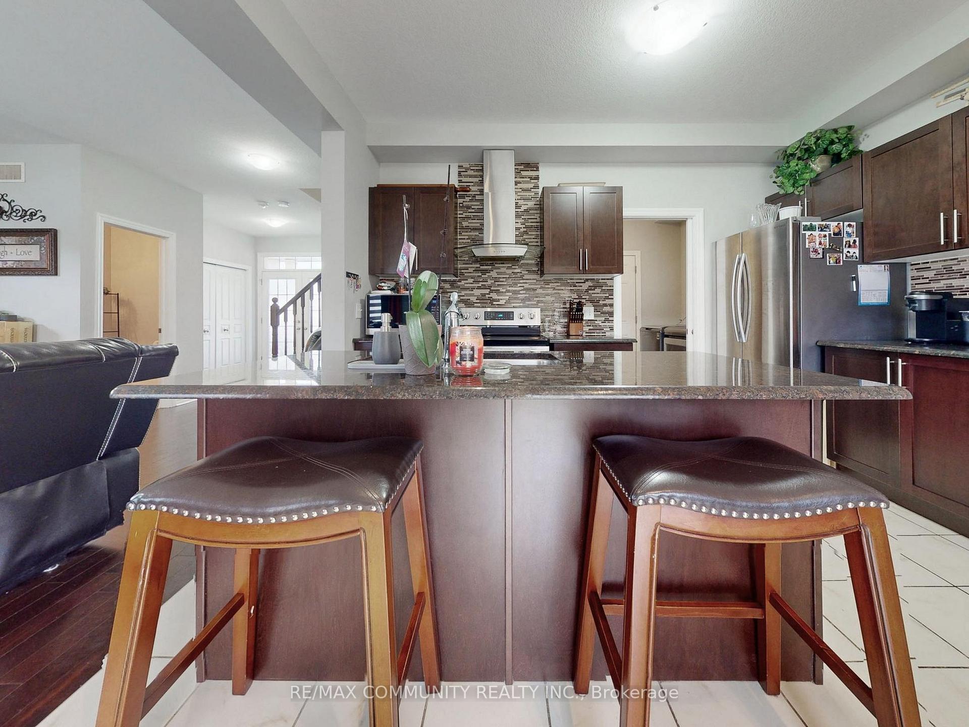 Photo 10 of 2 Castlebay Street, Kitchener, Huron Park — HOMEH