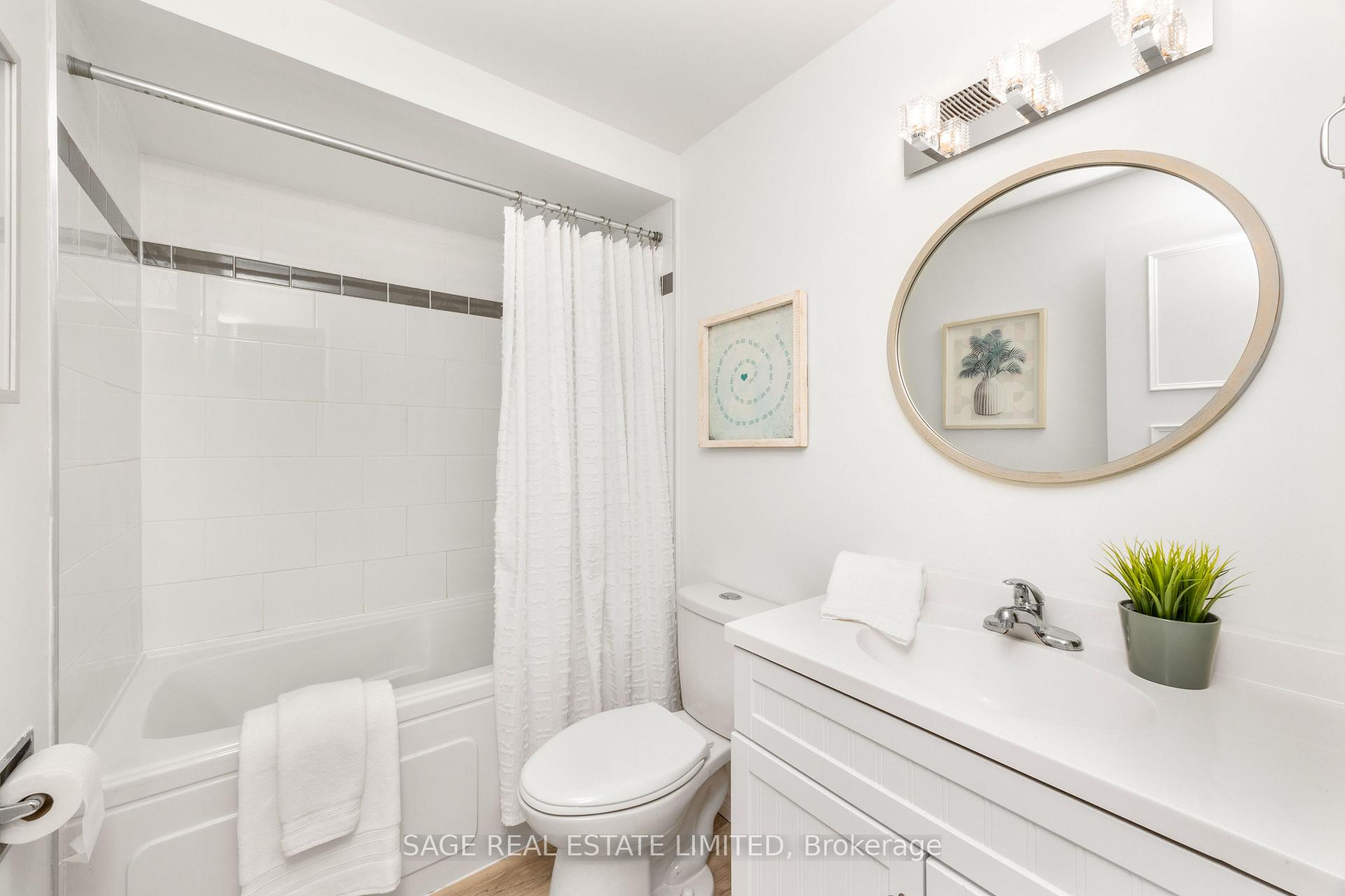 Photo 9 of 9 Reginald Crescent, Markham, Markham Village — HOMEH