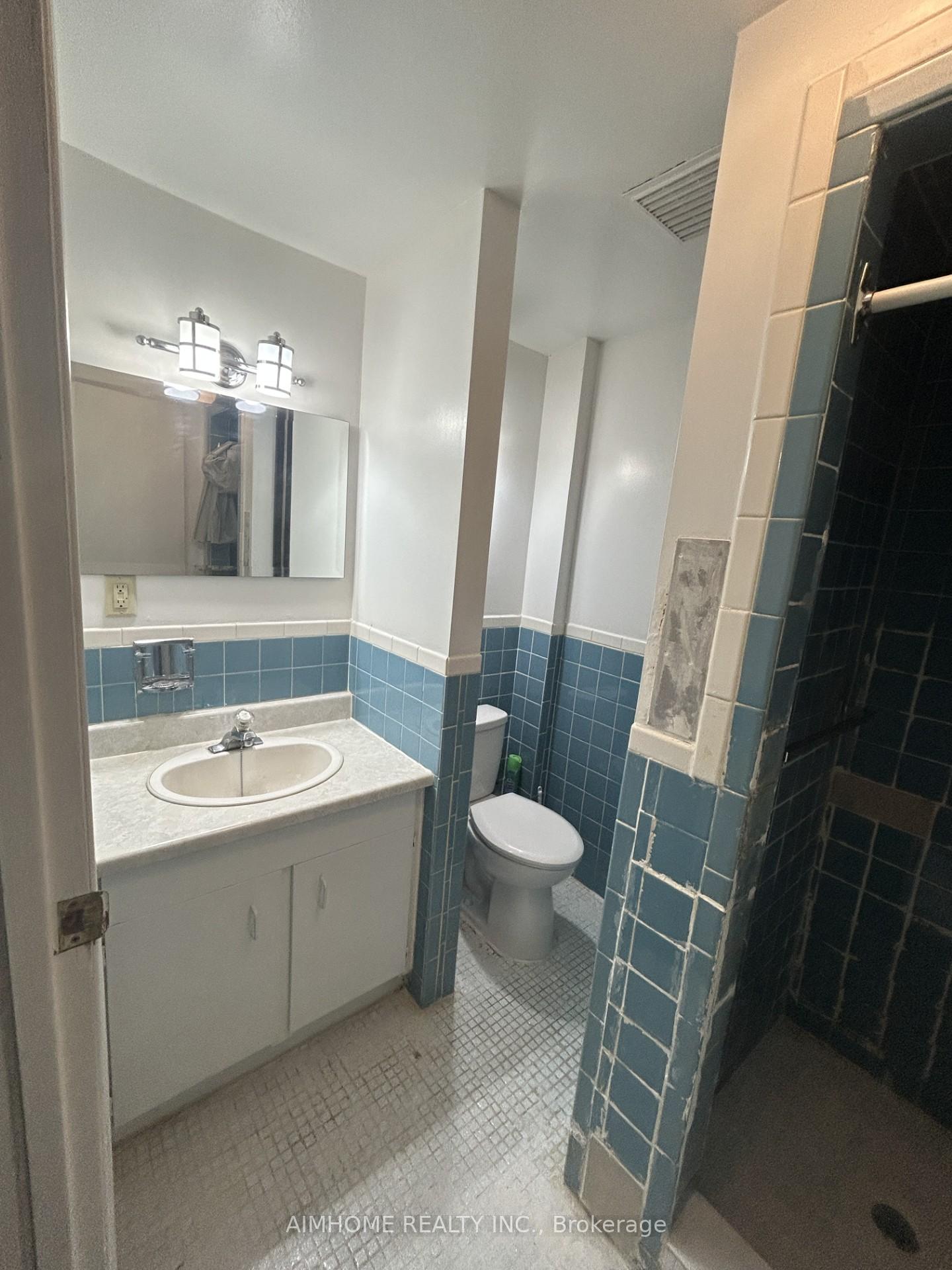 Photo 6 of 123 Ramona Boulevard, Markham, Markham Village — HOMEH