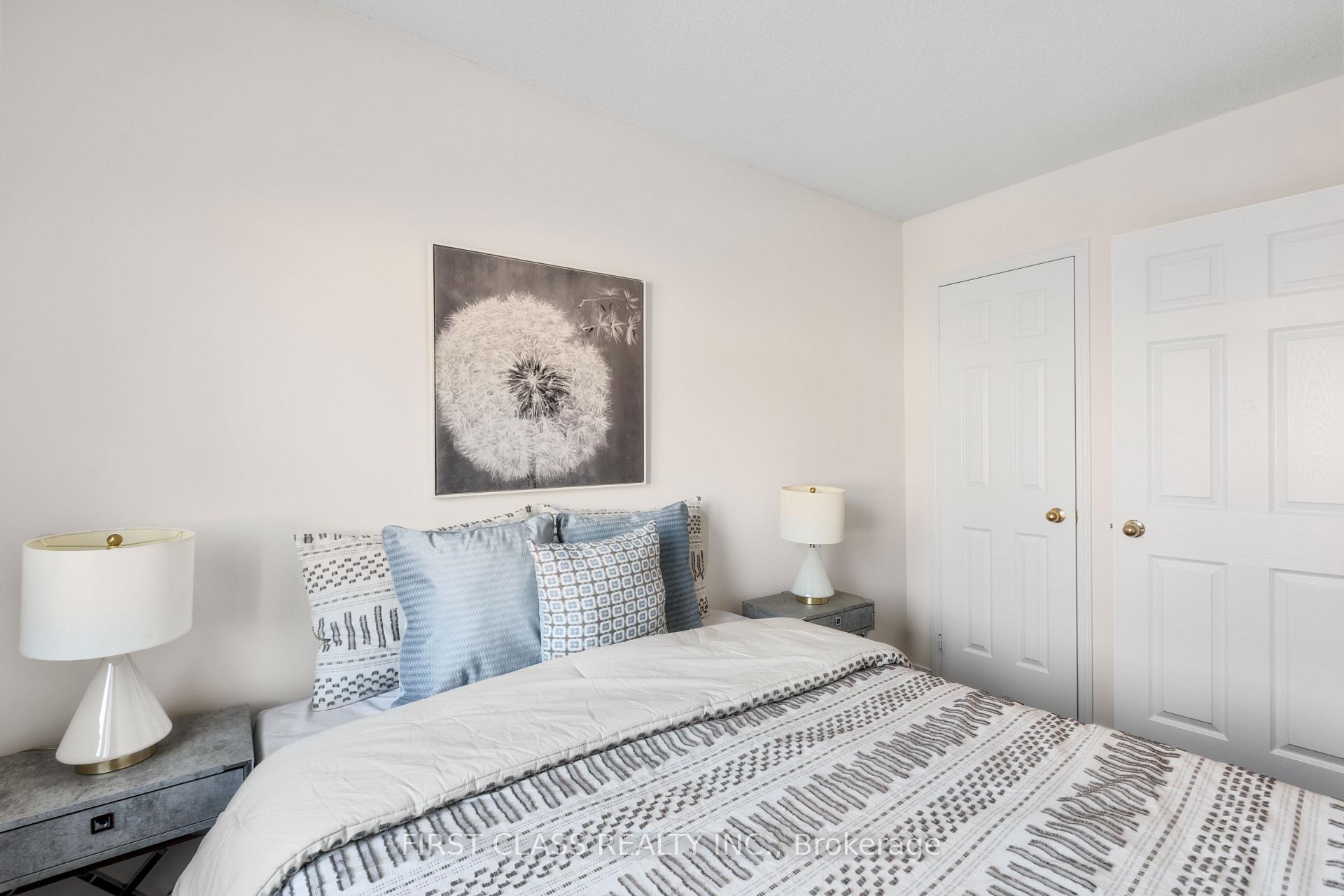 Photo 19 of 26 Tara Crescent, Markham, Cedarwood — HOMEH