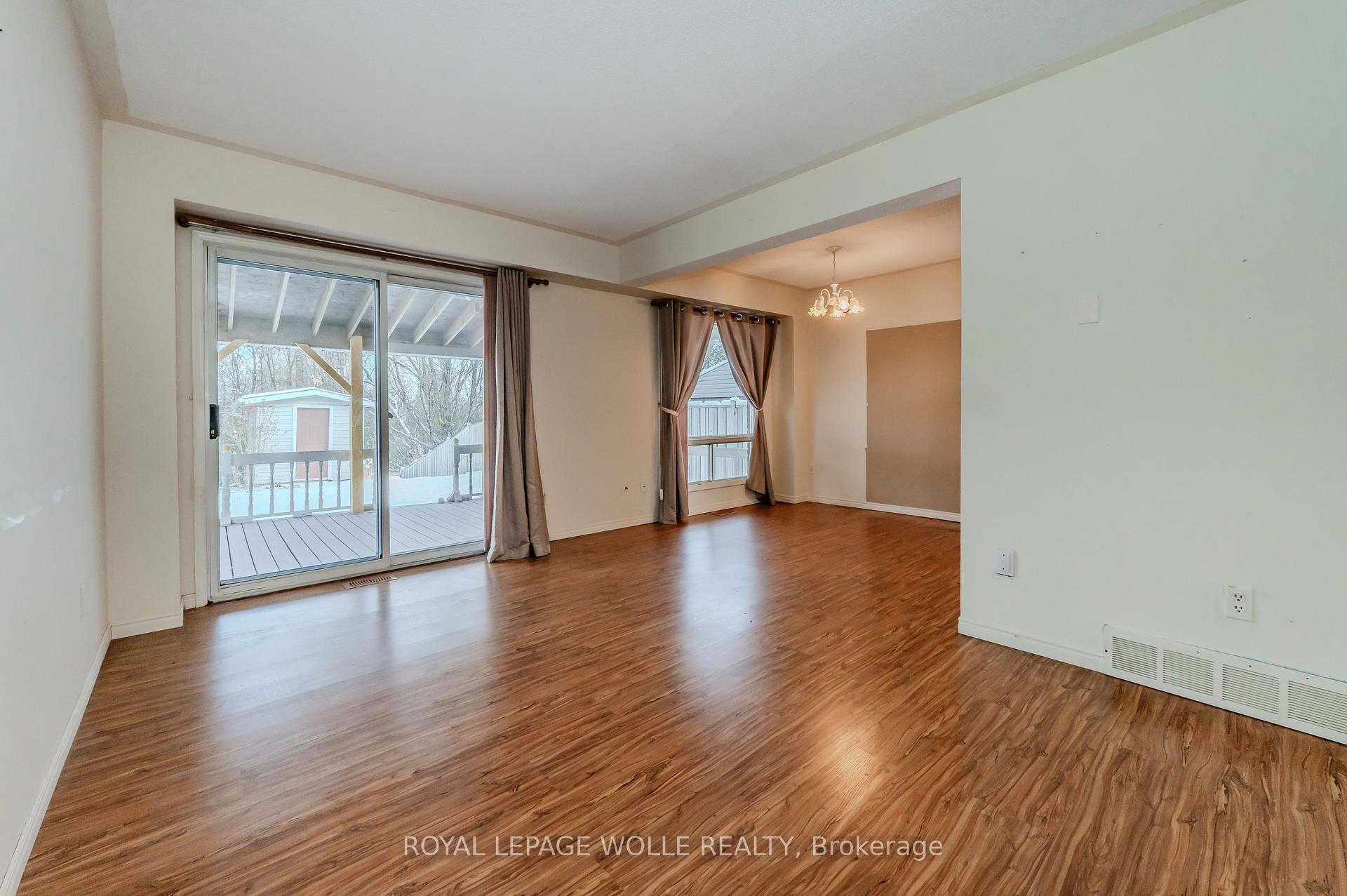 Photo 8 of 10 Fenwick Court, Kitchener — HOMEH