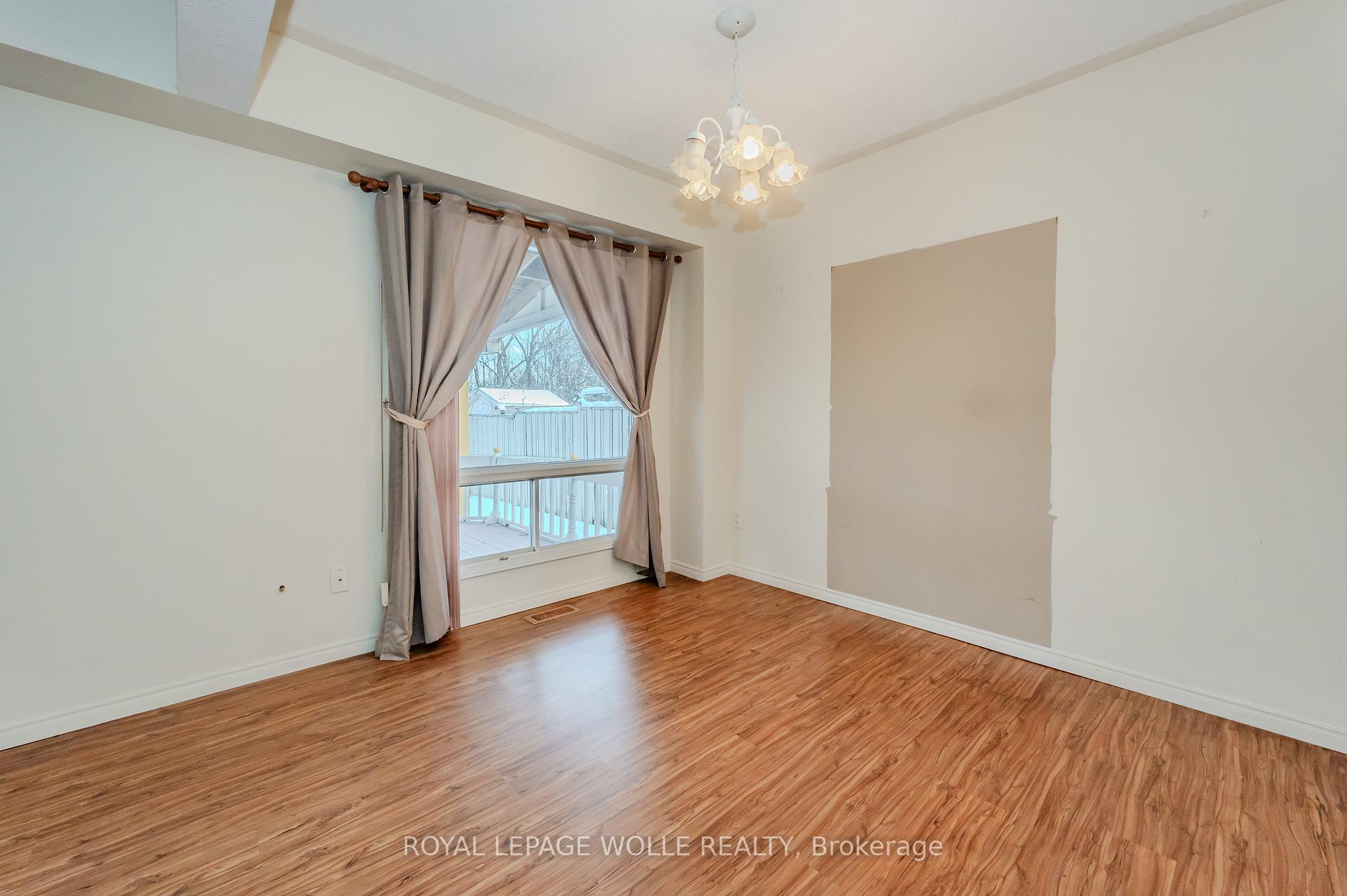 Photo 10 of 10 Fenwick Court, Kitchener — HOMEH