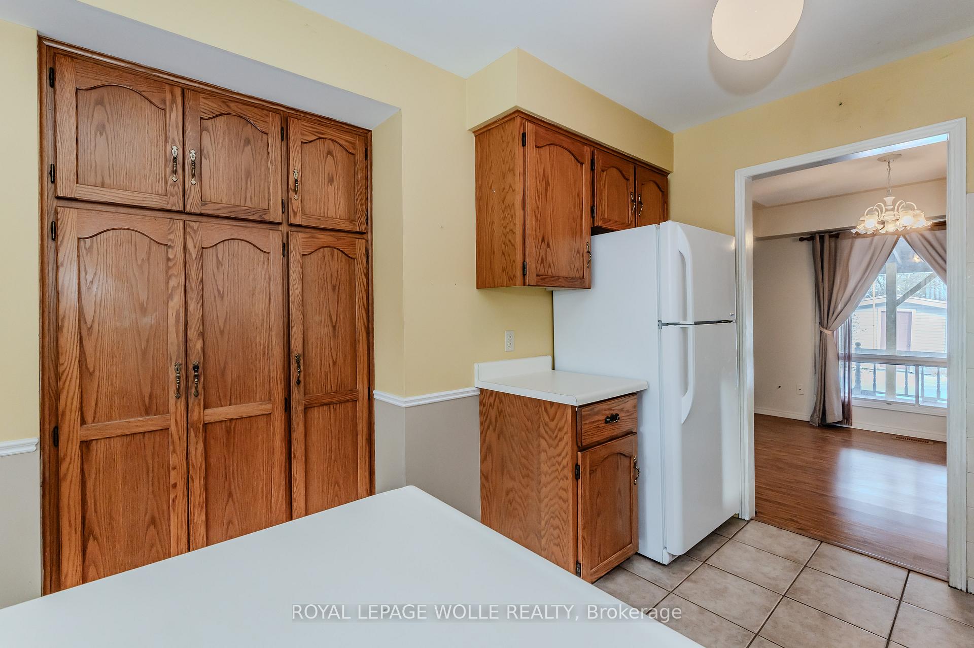 Photo 16 of 10 Fenwick Court, Kitchener — HOMEH