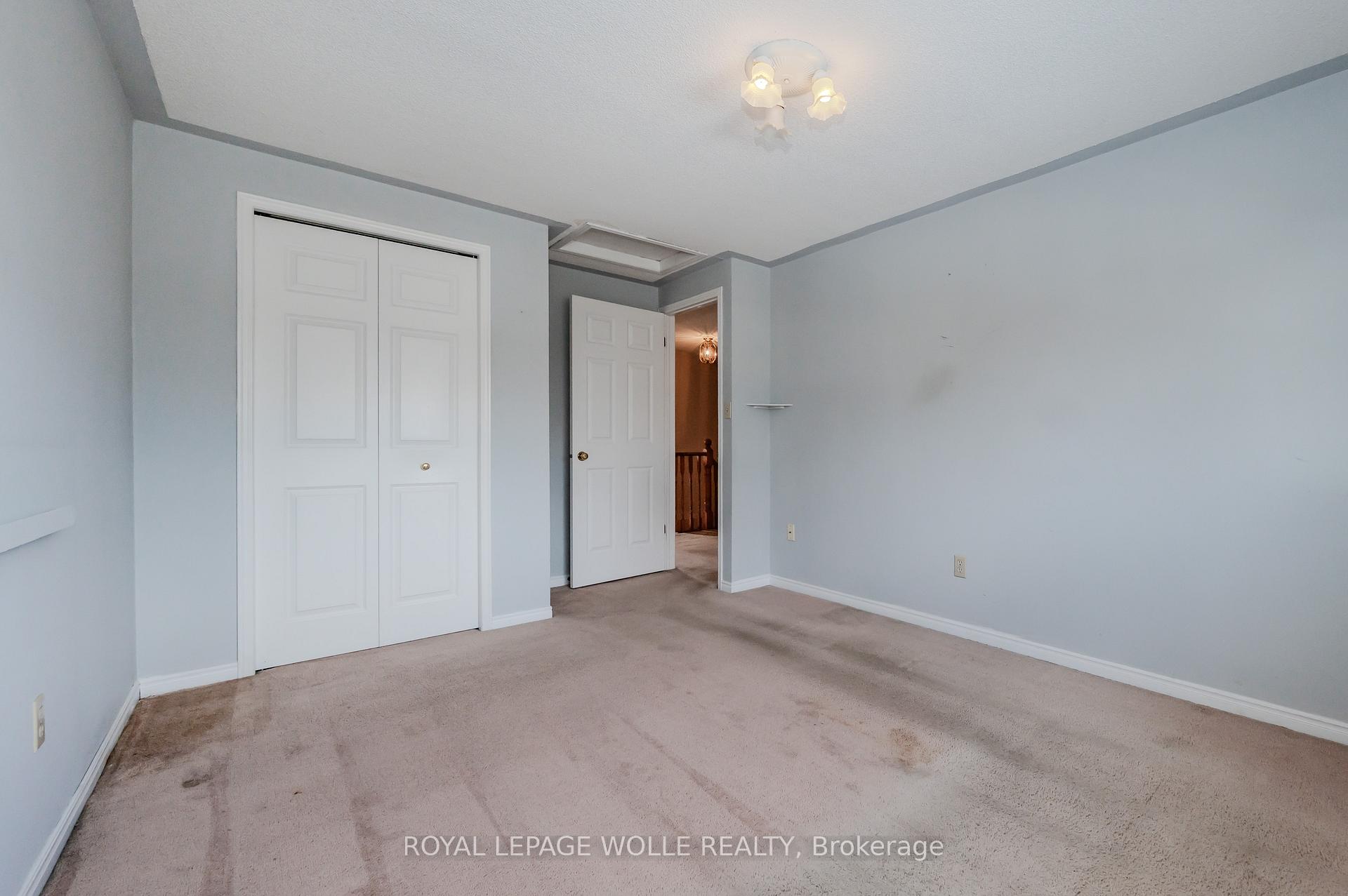 Photo 22 of 10 Fenwick Court, Kitchener — HOMEH