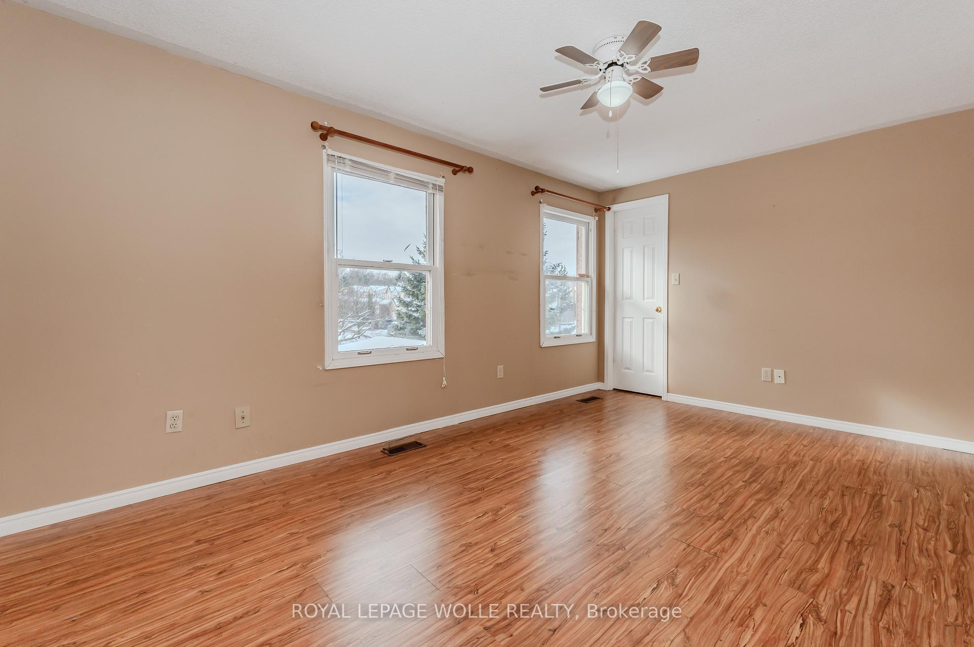 Photo 24 of 10 Fenwick Court, Kitchener — HOMEH