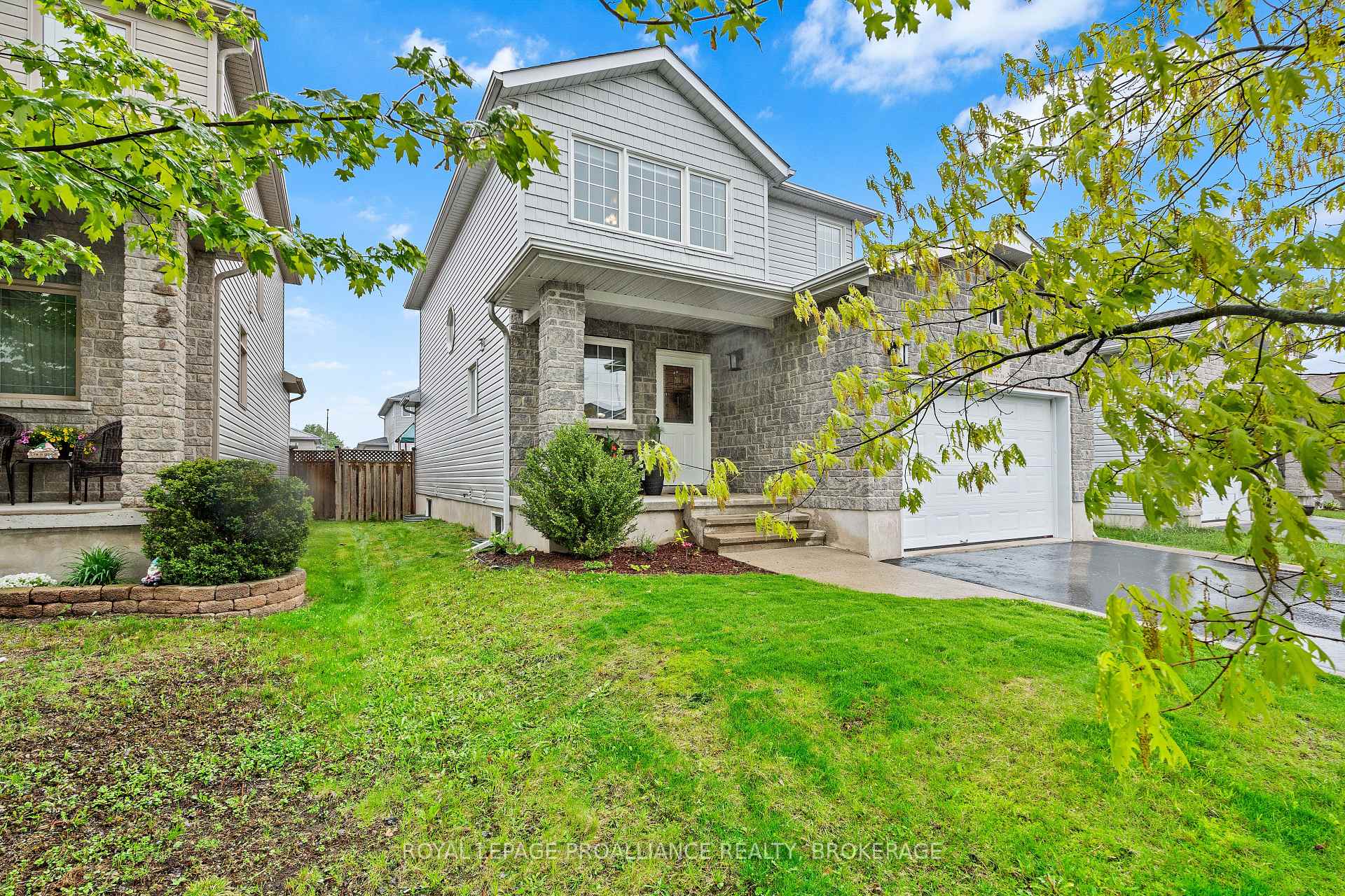 Photo 3 of 1482 Albany Drive, Kingston, City Northwest — HOMEH
