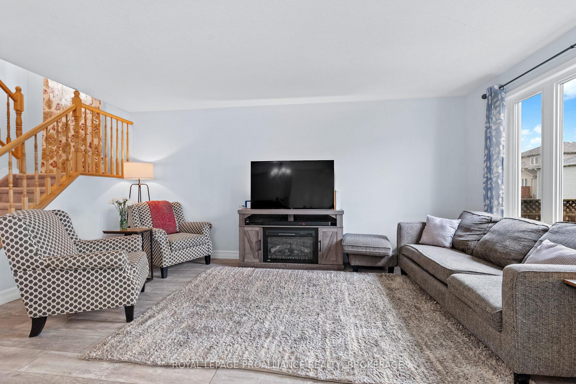 Photo 15 of 1482 Albany Drive, Kingston, City Northwest — HOMEH