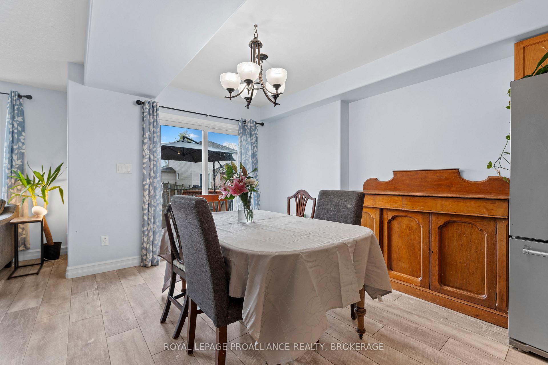 Photo 17 of 1482 Albany Drive, Kingston, City Northwest — HOMEH