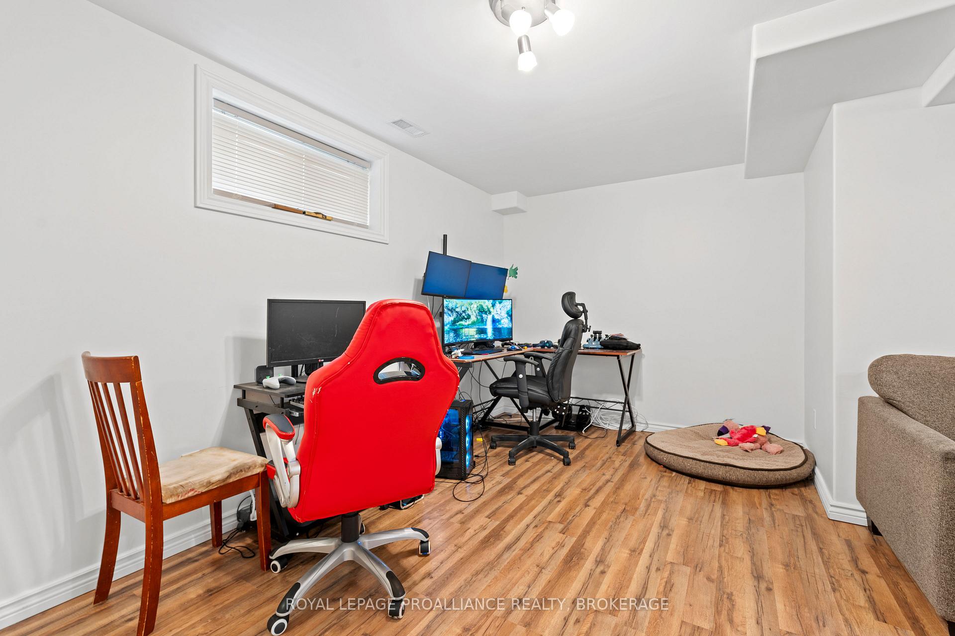 Photo 31 of 1482 Albany Drive, Kingston, City Northwest — HOMEH