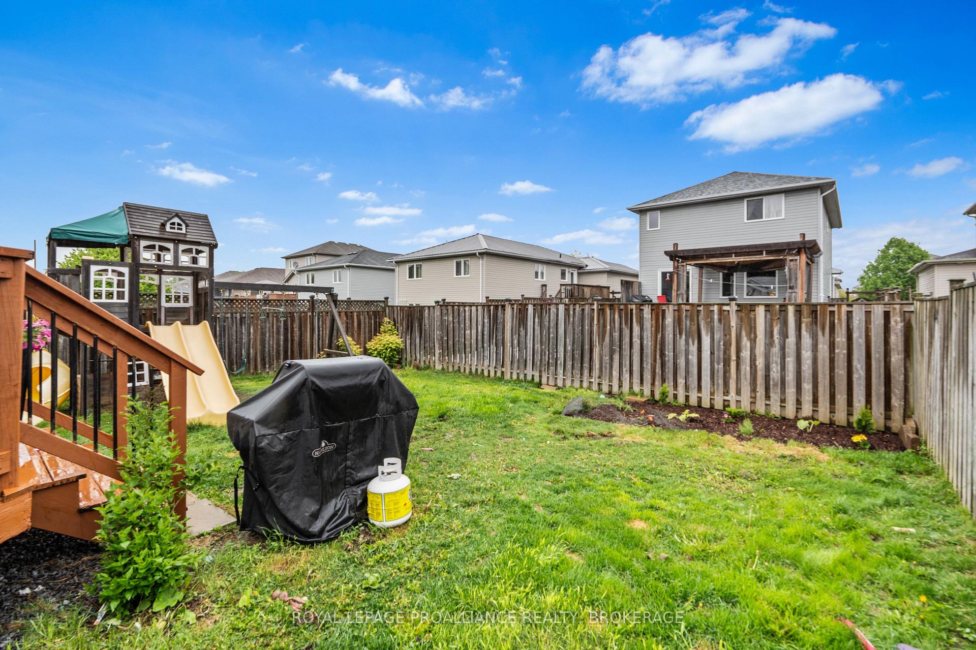 Photo 37 of 1482 Albany Drive, Kingston, City Northwest — HOMEH