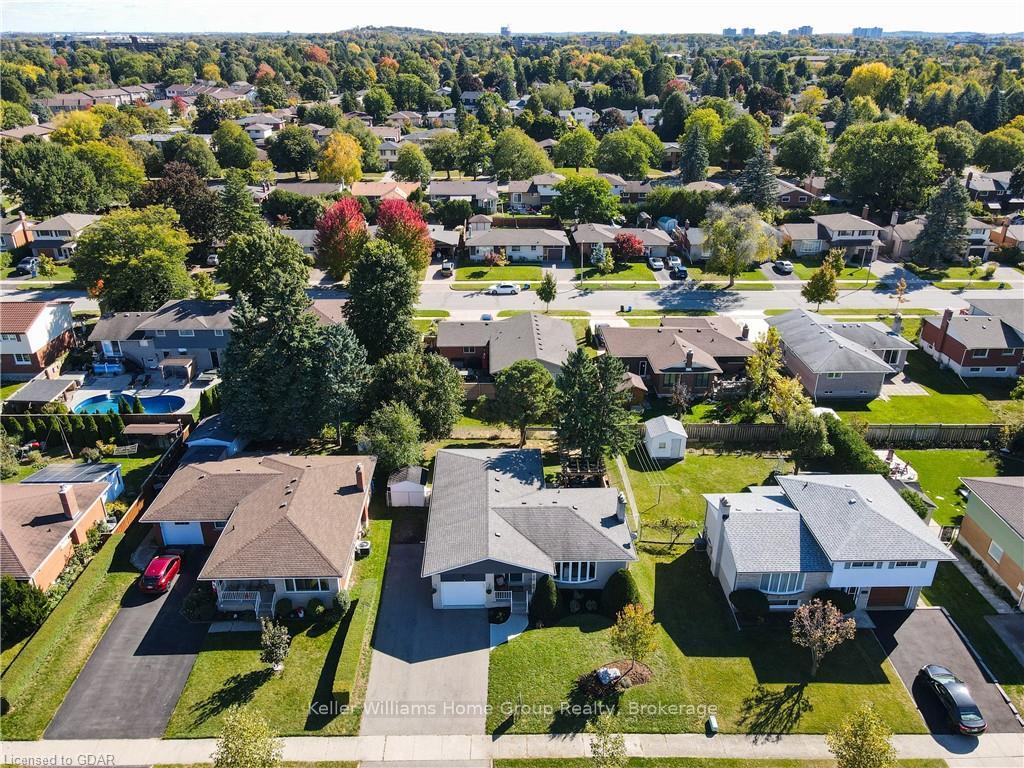 Photo 45 of 49 Strathcona Crescent, Kitchener — HOMEH