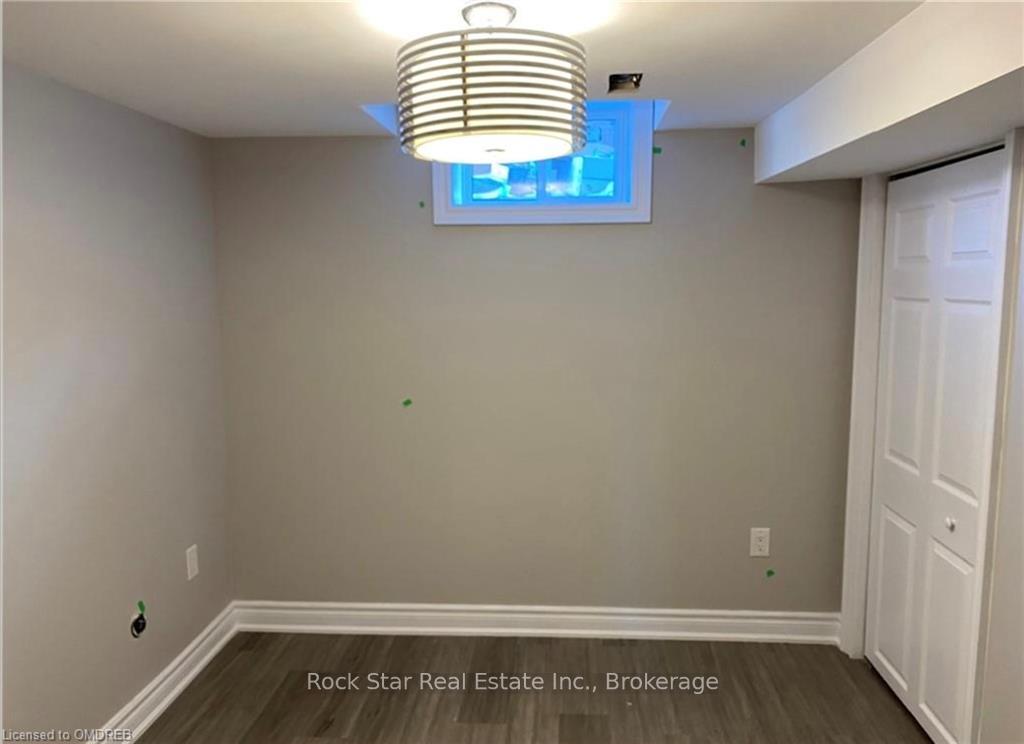 Photo 4 of Unit LOWER UNIT, 54 Nordale Crescent, Hamilton, Stoney Creek Mountain — HOMEH