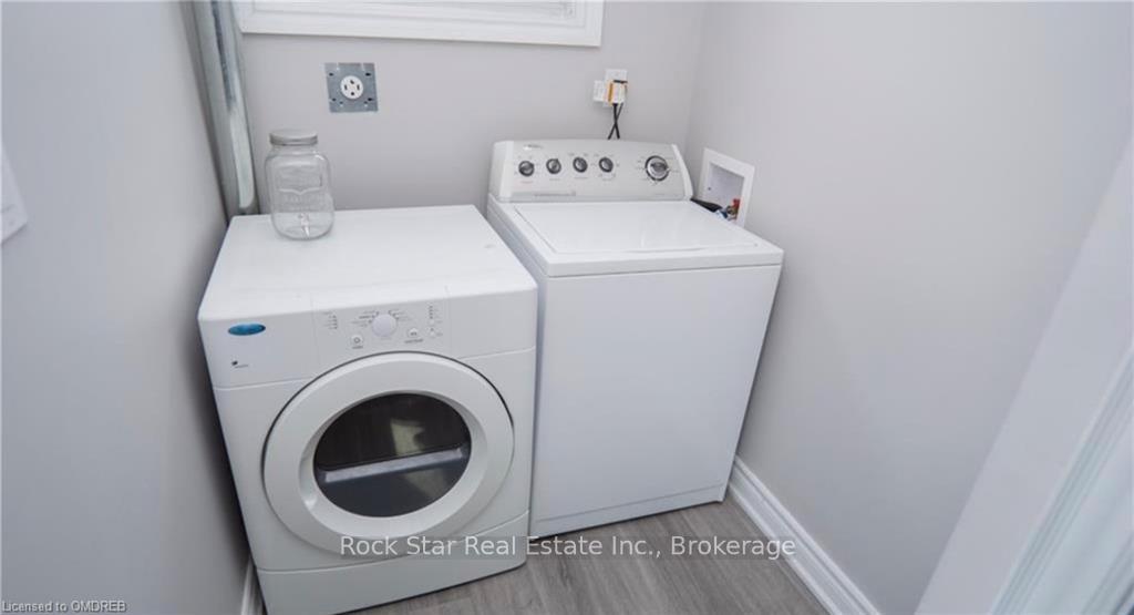 Photo 10 of Unit LOWER UNIT, 54 Nordale Crescent, Hamilton, Stoney Creek Mountain — HOMEH