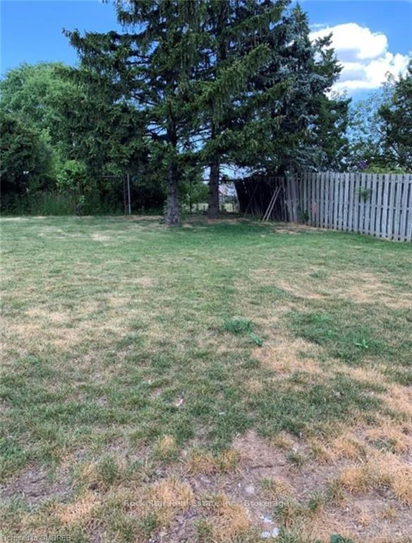 Photo 11 of Unit LOWER UNIT, 54 Nordale Crescent, Hamilton, Stoney Creek Mountain — HOMEH