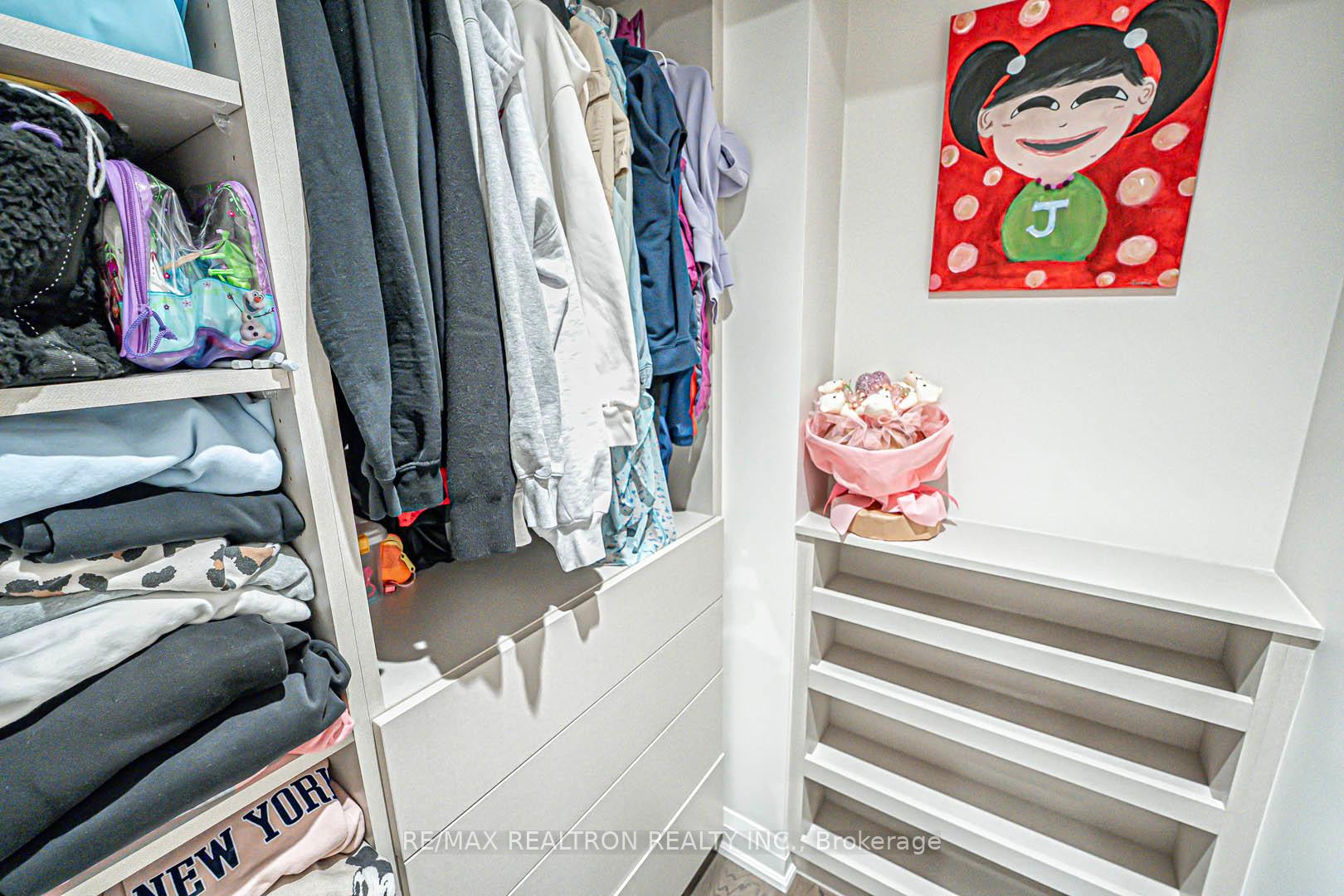 Photo 31 of 19 Duke Of Cornwall Drive, Markham, Victoria Square — HOMEH