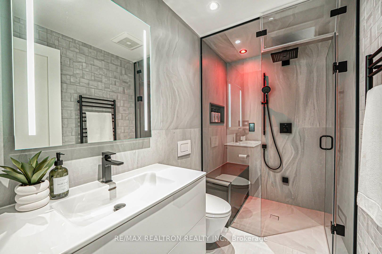 Photo 35 of 19 Duke Of Cornwall Drive, Markham, Victoria Square — HOMEH