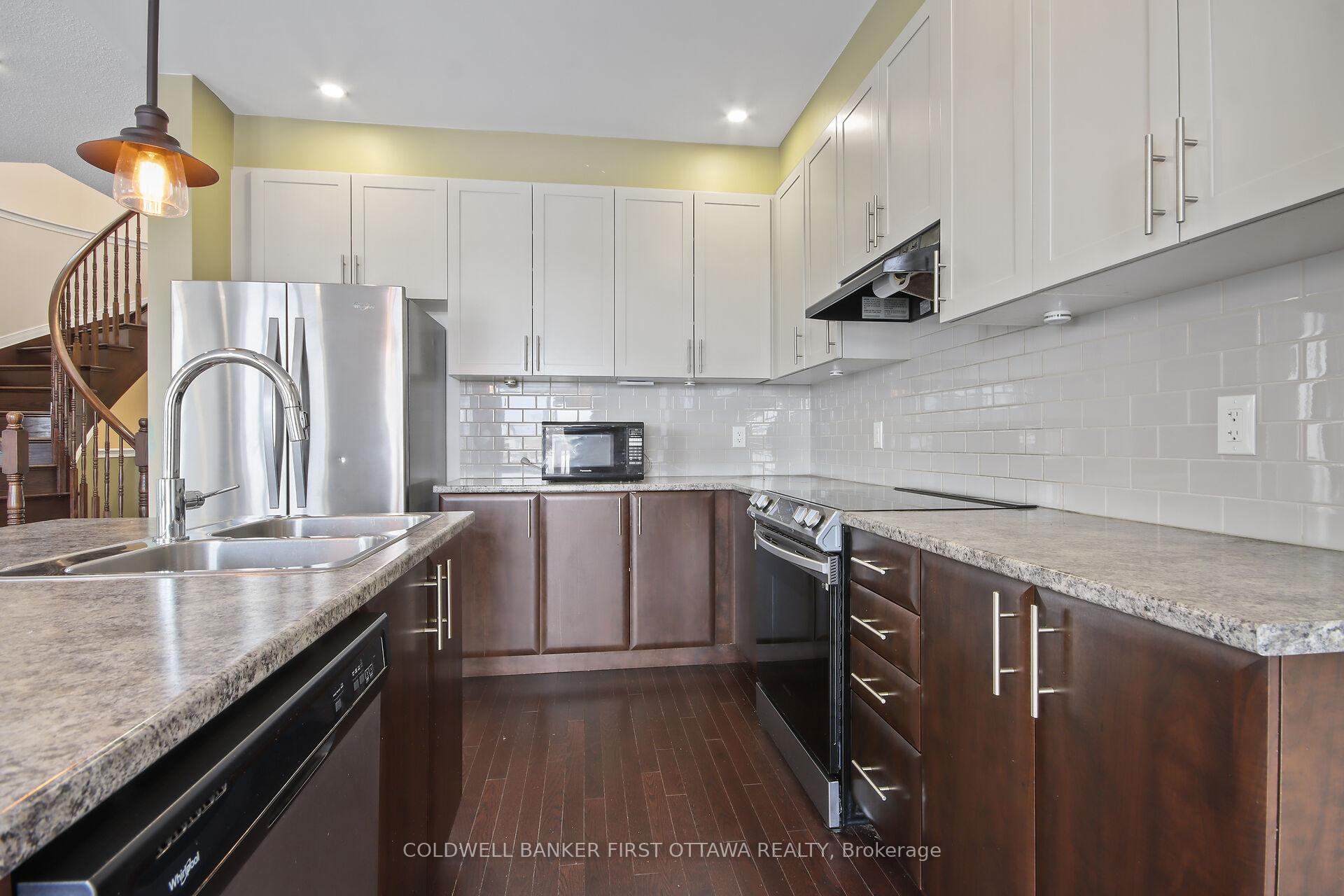Photo 10 of 559 Radiant Private Point, Ottawa, Kanata - Emerald Meadows/Trailwest — HOMEH