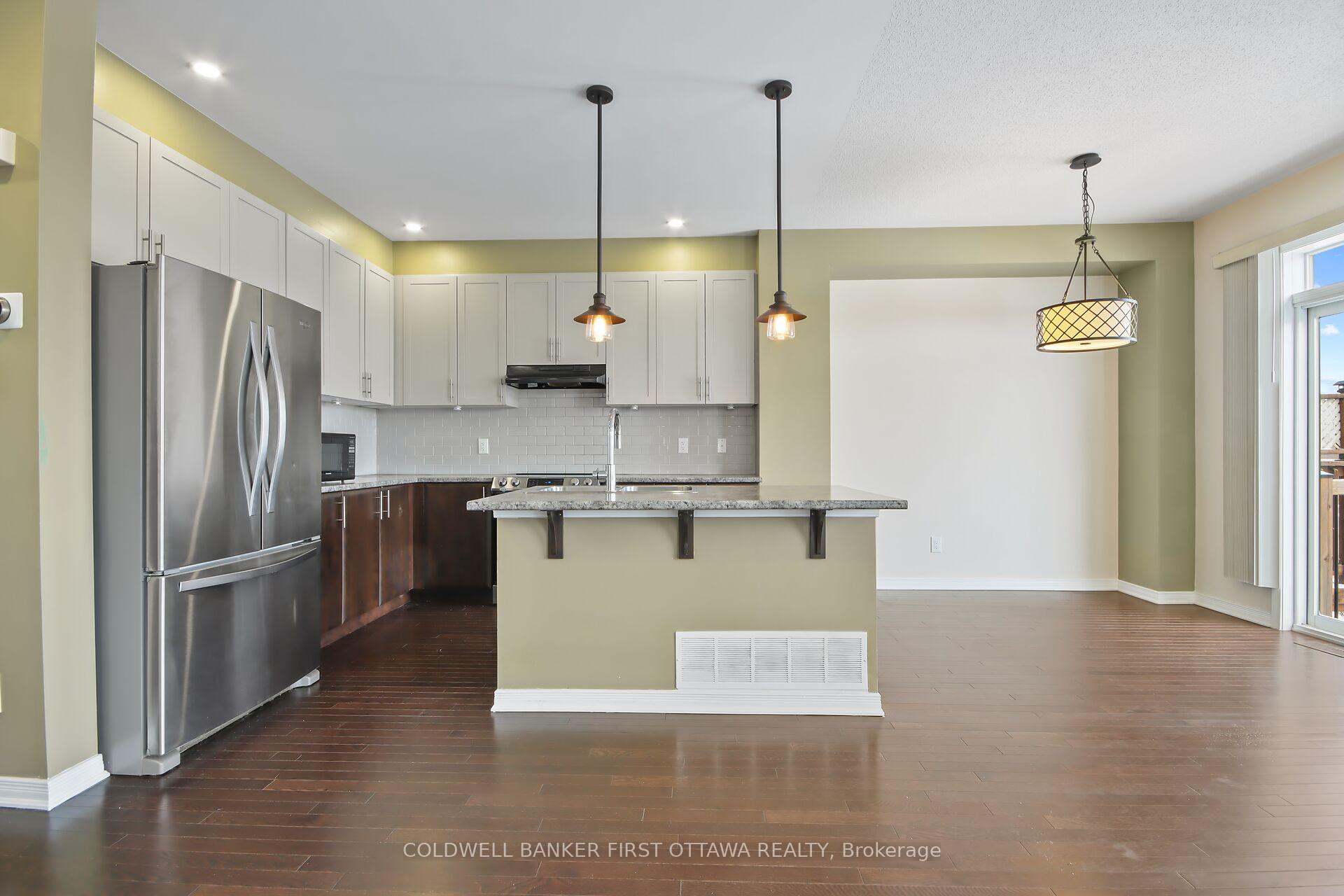 Photo 11 of 559 Radiant Private Point, Ottawa, Kanata - Emerald Meadows/Trailwest — HOMEH