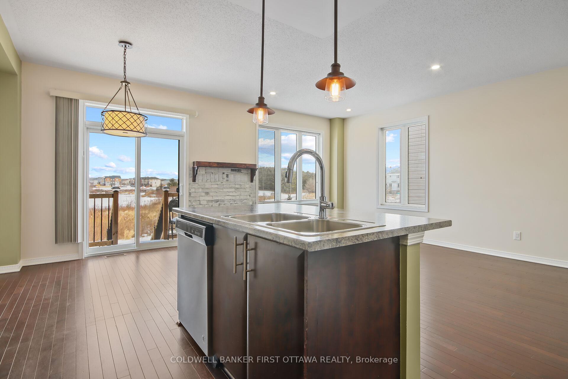Photo 12 of 559 Radiant Private Point, Ottawa, Kanata - Emerald Meadows/Trailwest — HOMEH