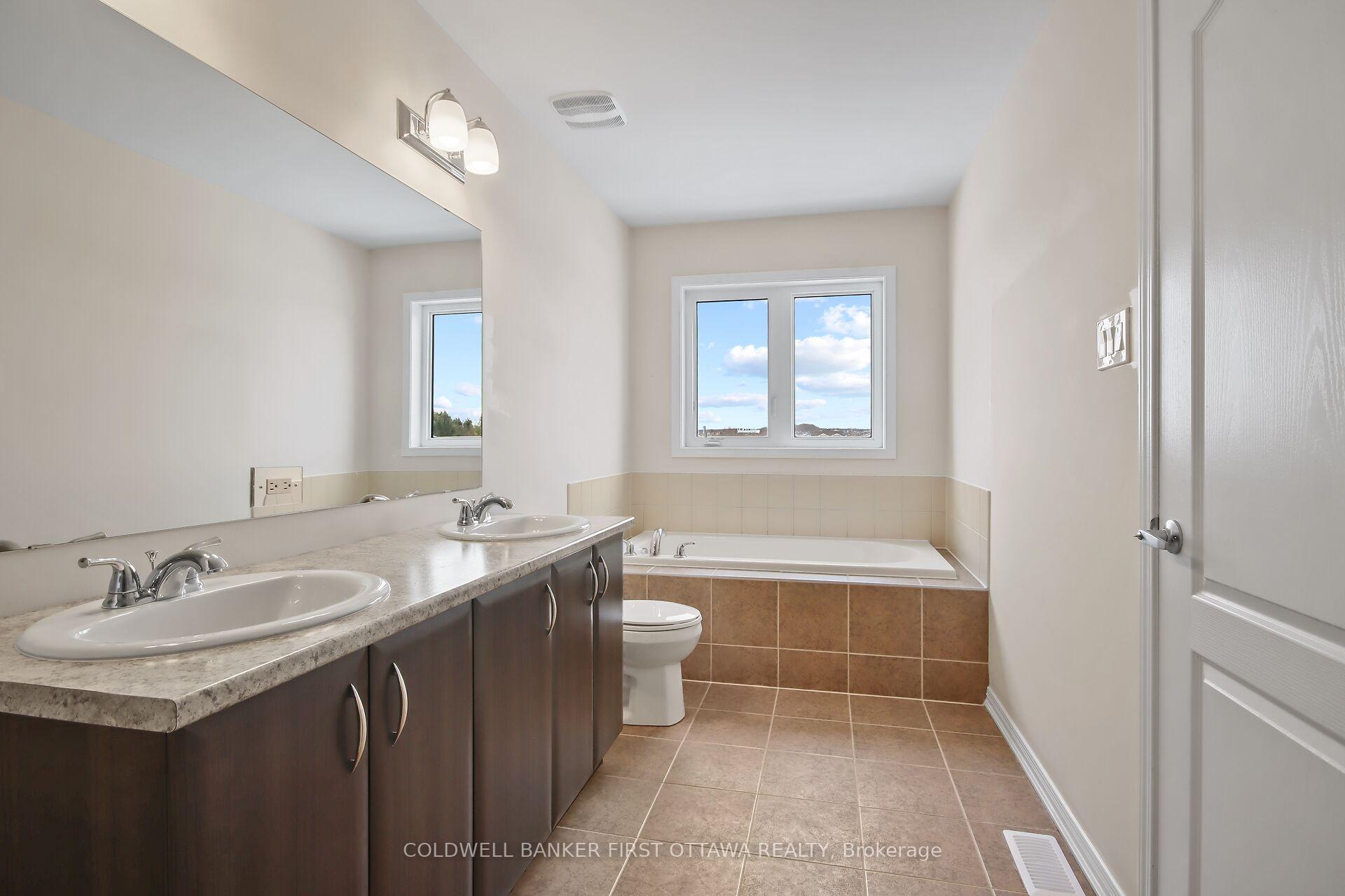 Photo 26 of 559 Radiant Private Point, Ottawa, Kanata - Emerald Meadows/Trailwest — HOMEH
