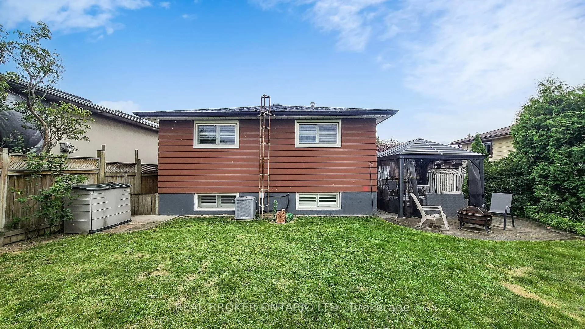 Photo 22 of 729 Willow Avenue, Milton, Dorset Park — HOMEH