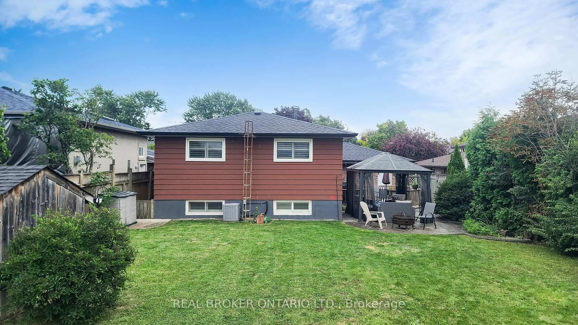 Photo 24 of 729 Willow Avenue, Milton, Dorset Park — HOMEH