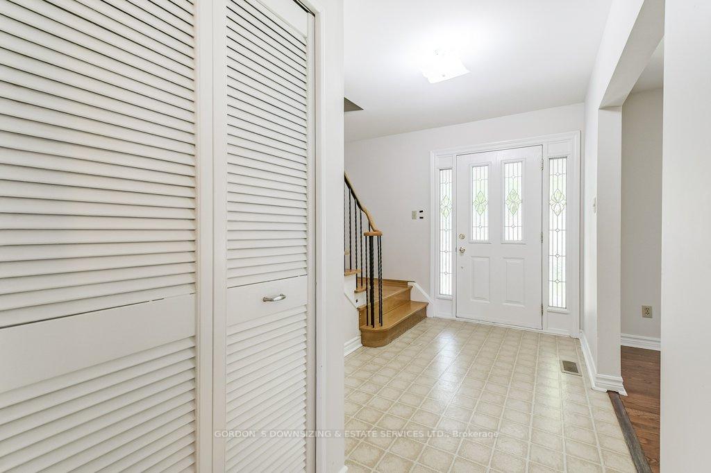 Photo 20 of 71 Walkerton Drive, Markham, Markham Village — HOMEH