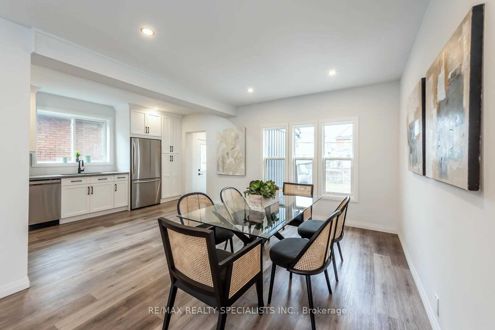 Photo 6 of 256 Ottawa Street S, Hamilton, Delta — HOMEH