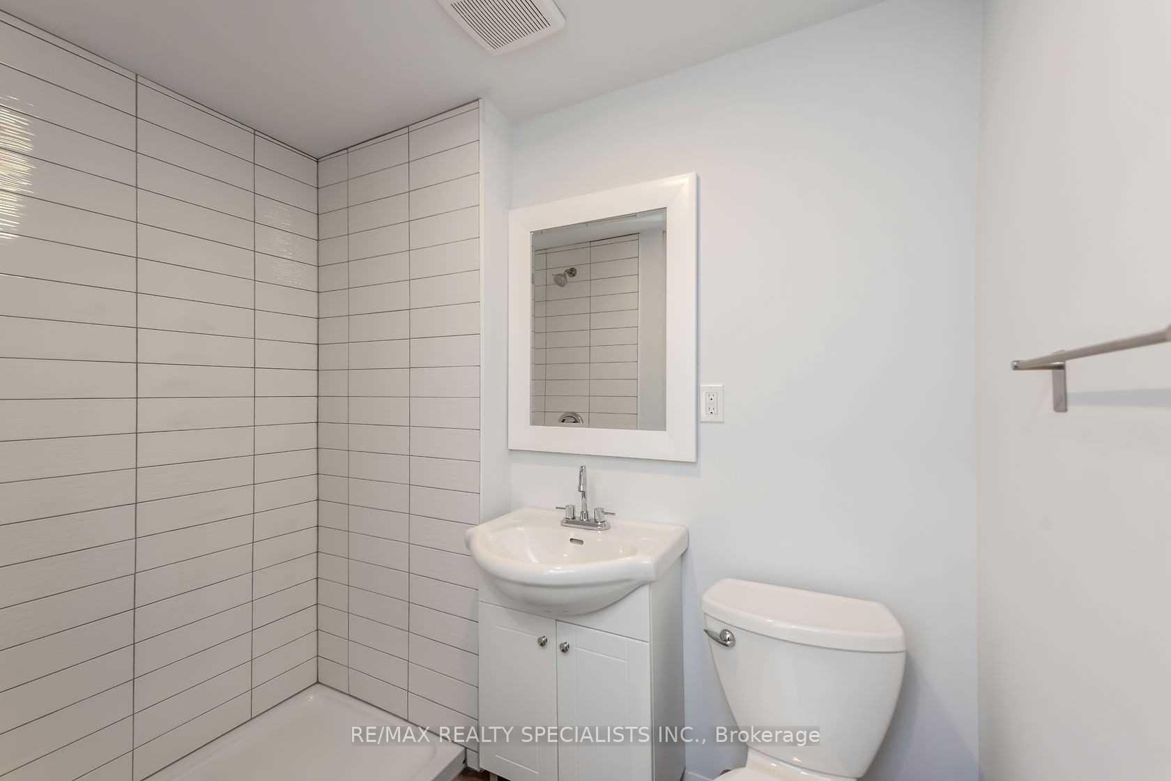 Photo 10 of 256 Ottawa Street S, Hamilton, Delta — HOMEH