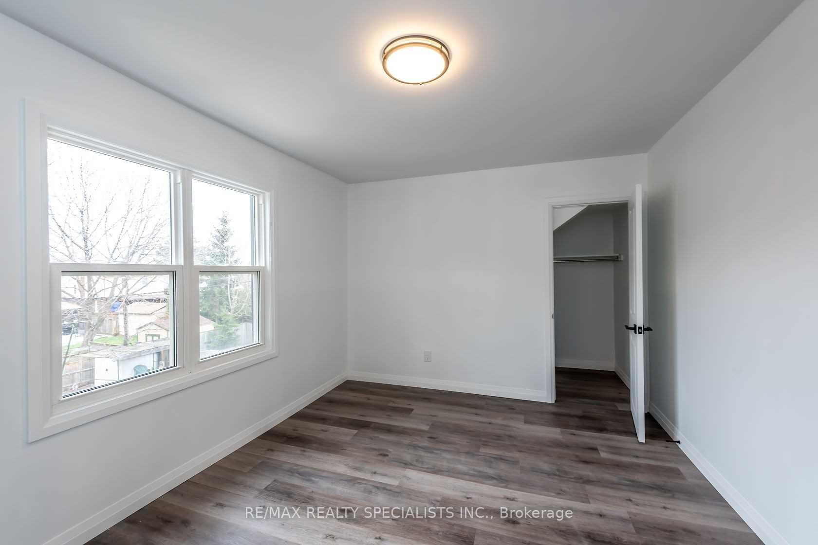 Photo 12 of 256 Ottawa Street S, Hamilton, Delta — HOMEH