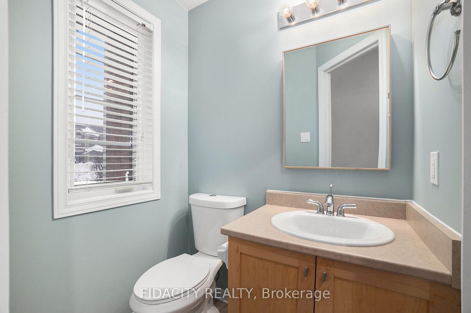 Photo 14 of 19 Saddlesmith Circle, Ottawa, Kanata - Emerald Meadows/Trailwest — HOMEH