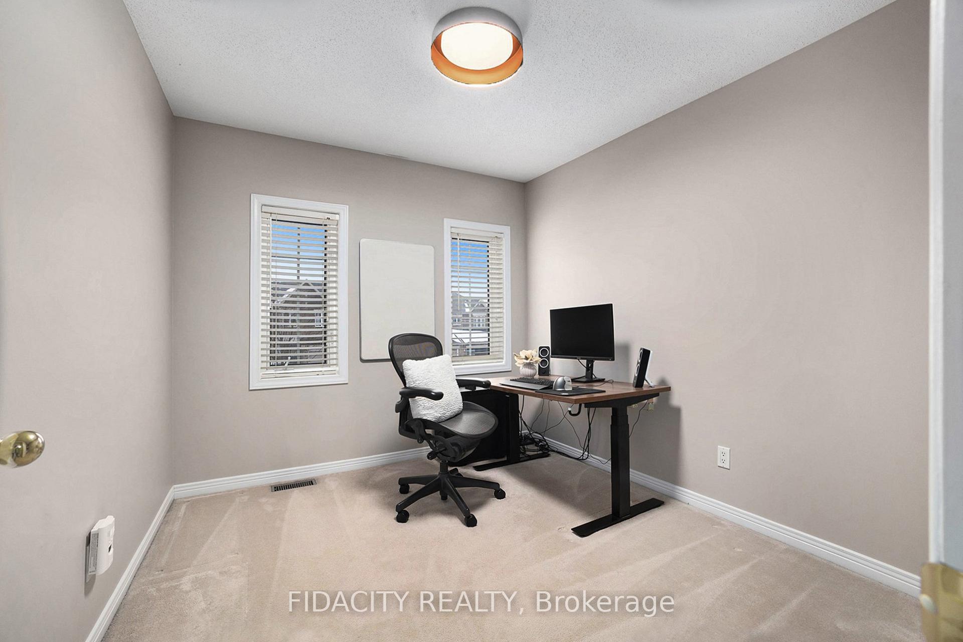 Photo 18 of 19 Saddlesmith Circle, Ottawa, Kanata - Emerald Meadows/Trailwest — HOMEH