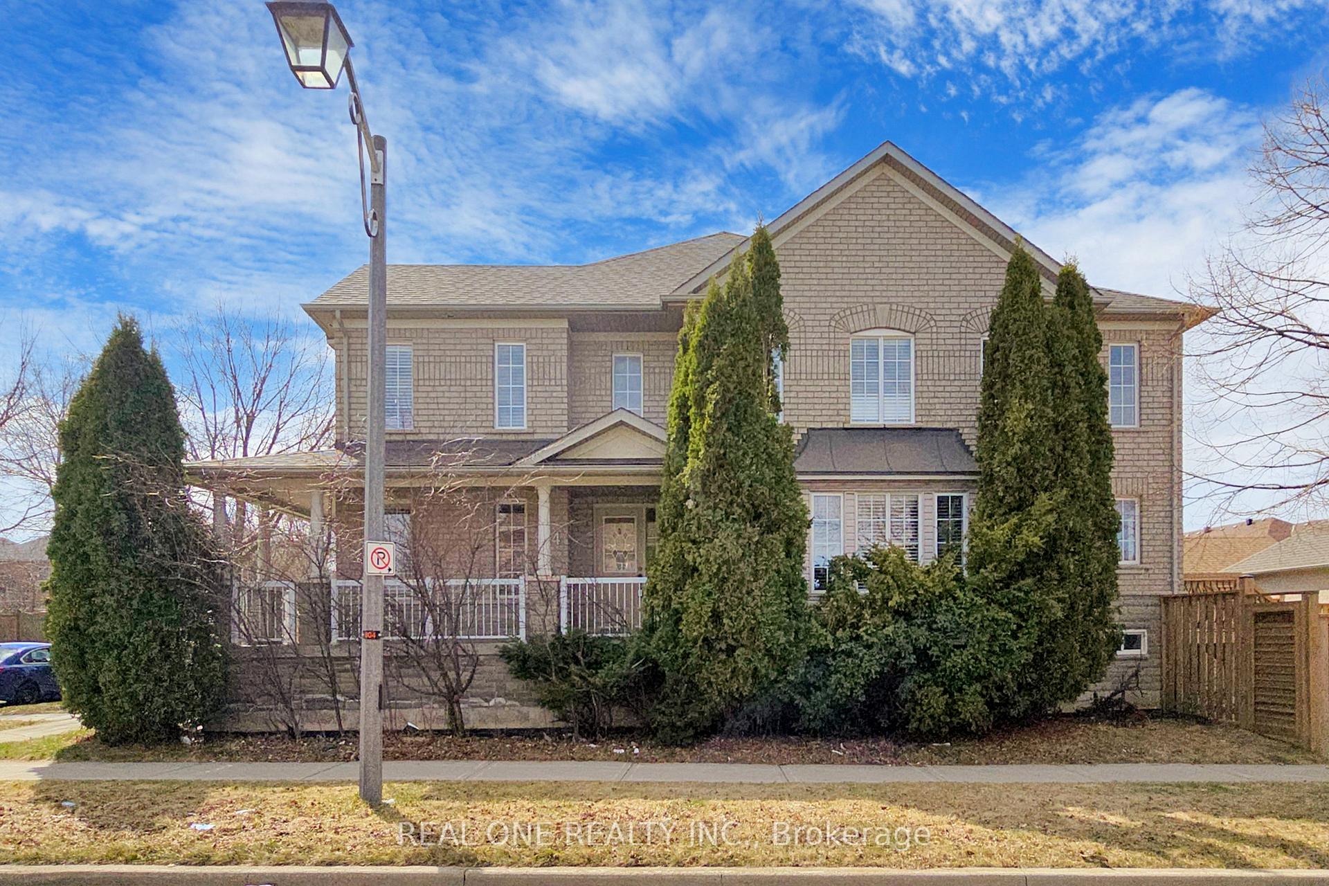 Photo 2 of 804 Caboto Trail, Markham, Village Green-South Unionville — HOMEH