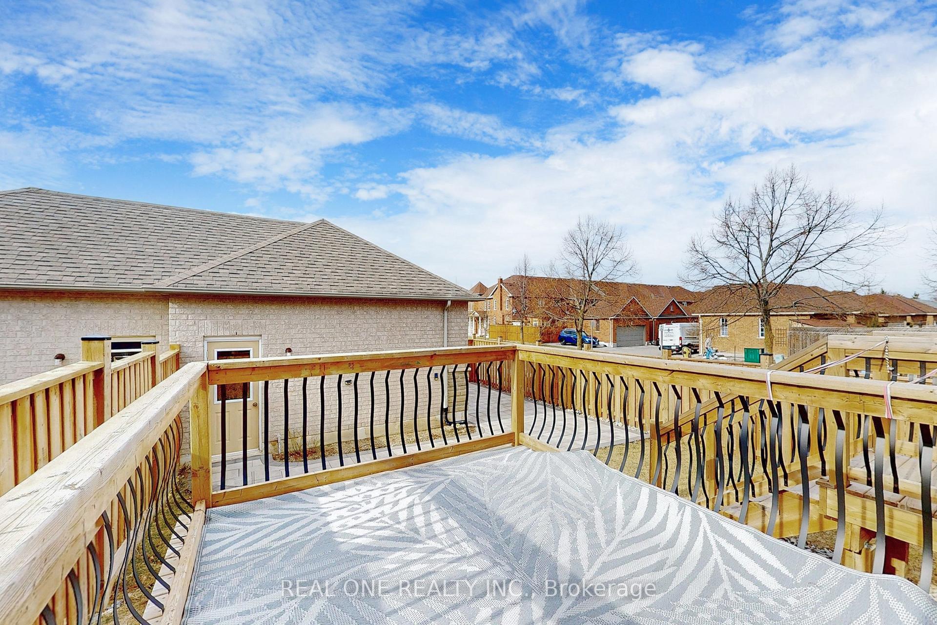Photo 34 of 804 Caboto Trail, Markham, Village Green-South Unionville — HOMEH