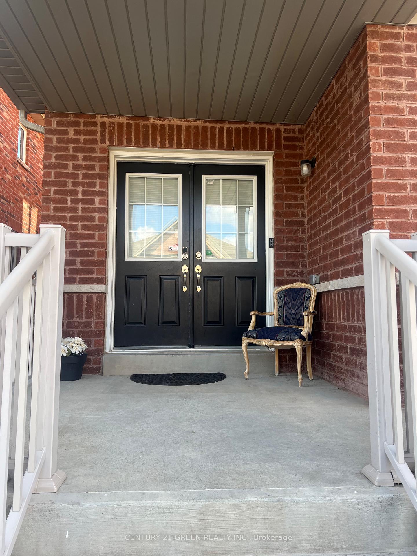 Photo 4 of Unit Upper Level, 634 Mockridge Terrace, Milton, Harrison — HOMEH