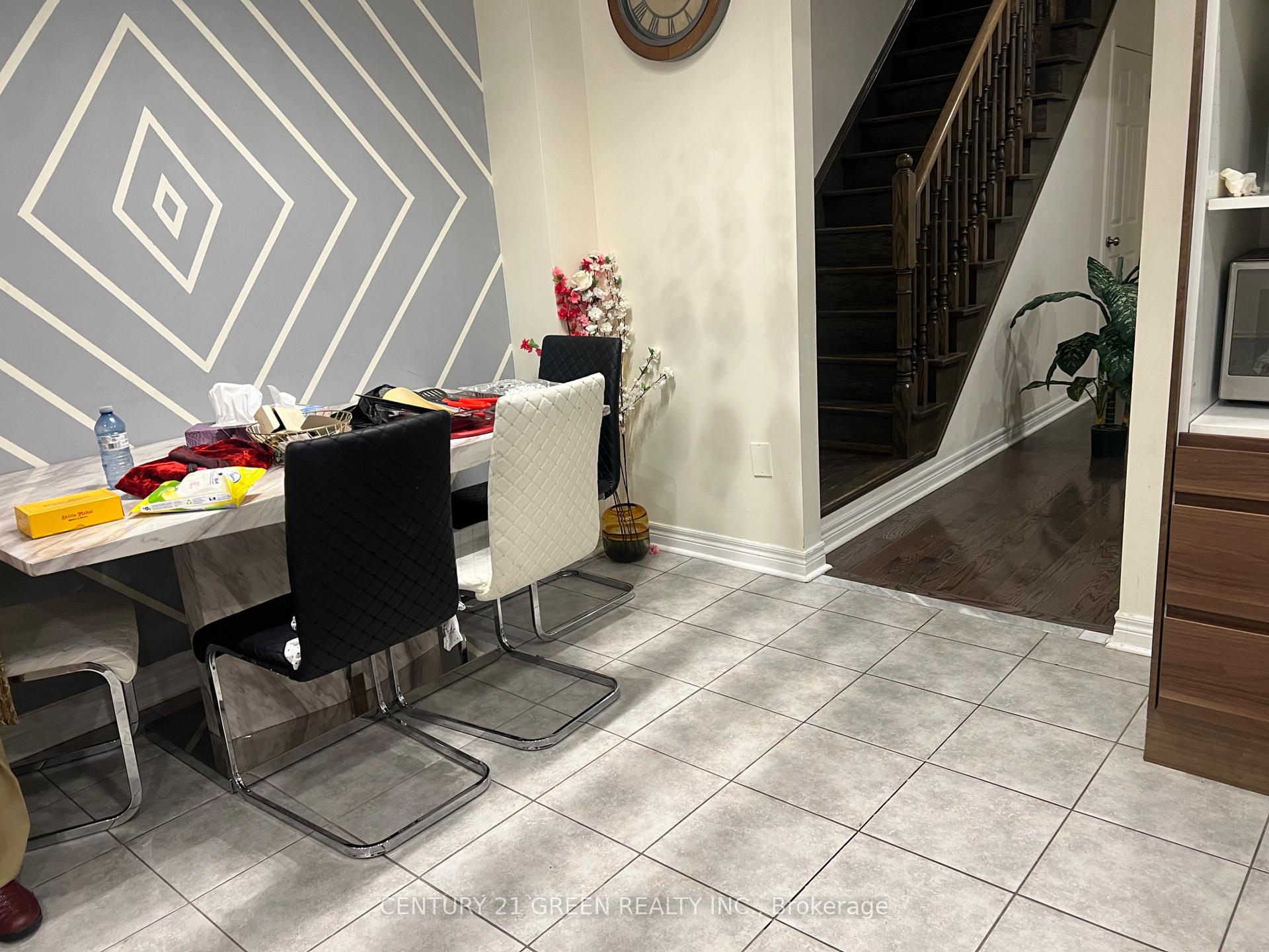 Photo 7 of Unit Upper Level, 634 Mockridge Terrace, Milton, Harrison — HOMEH