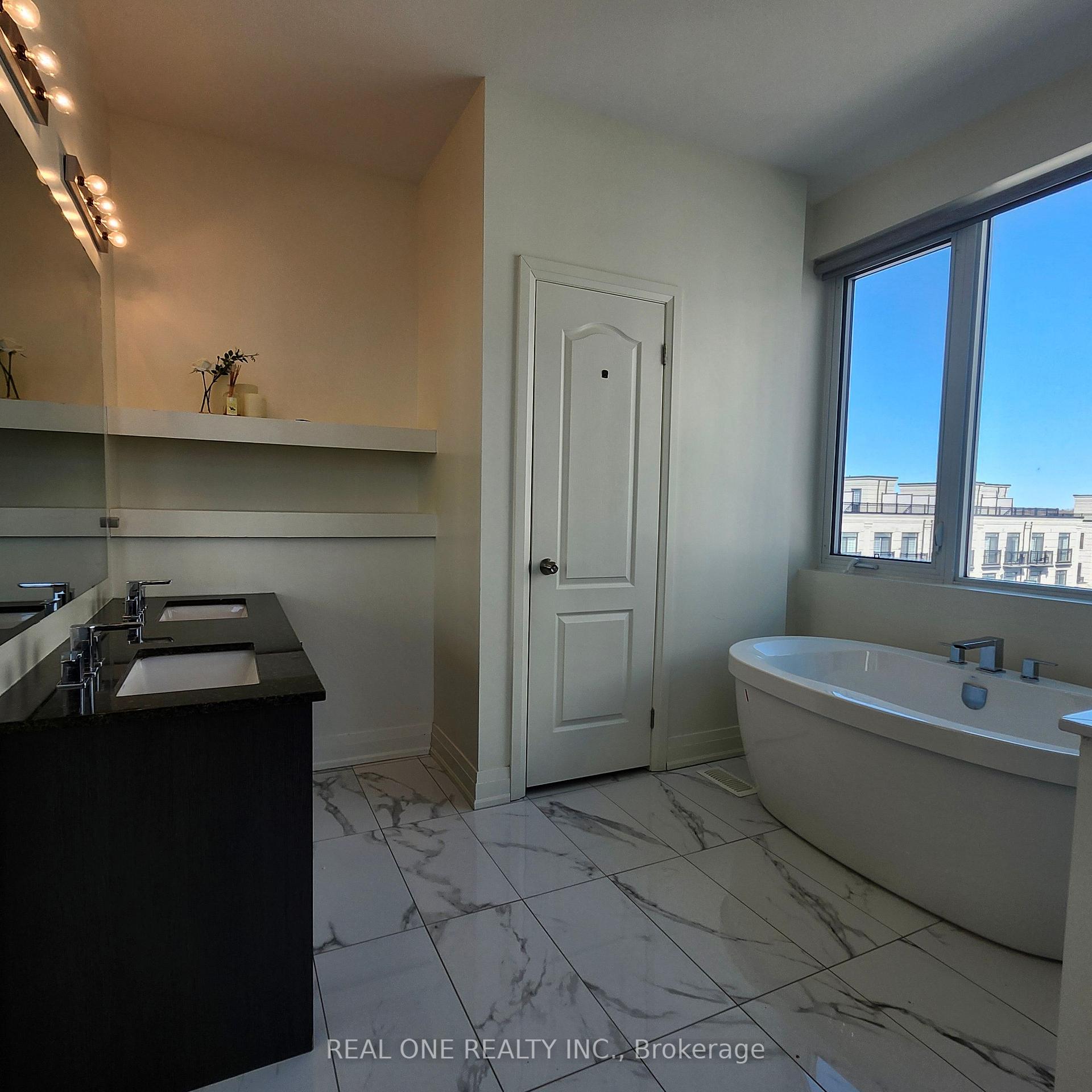 Photo 9 of 38 William Saville Street, Markham, Unionville — HOMEH