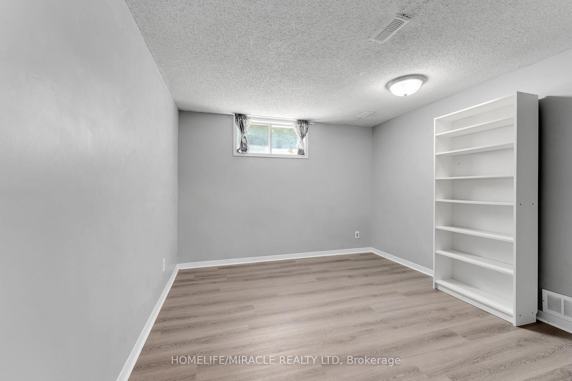 Photo 30 of 759 Ridley Drive, Kingston, North of Taylor-Kidd Blvd — HOMEH