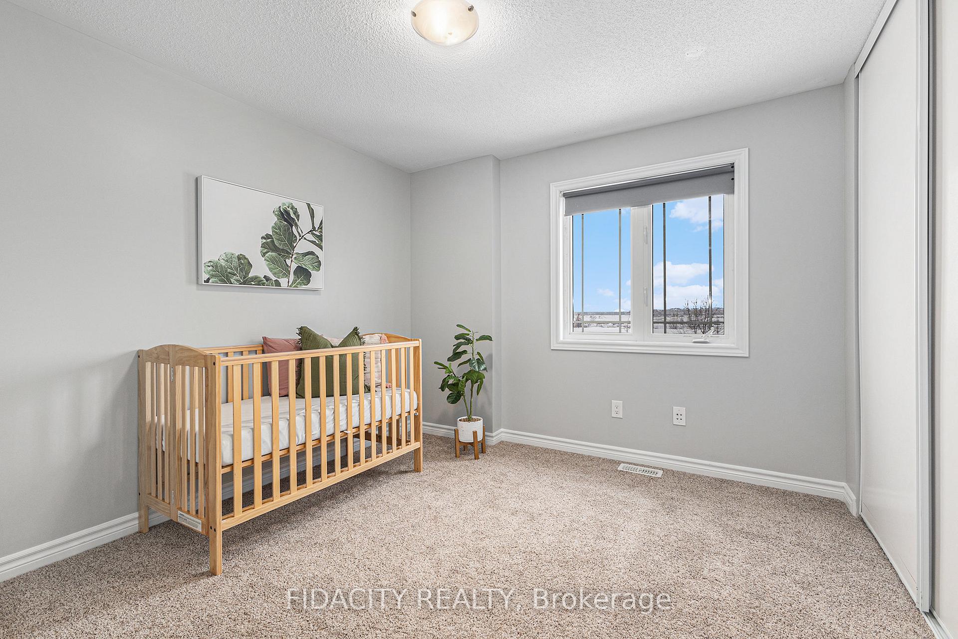 Photo 20 of 398 Barrick Hill Road, Ottawa, Kanata - Emerald Meadows/Trailwest — HOMEH