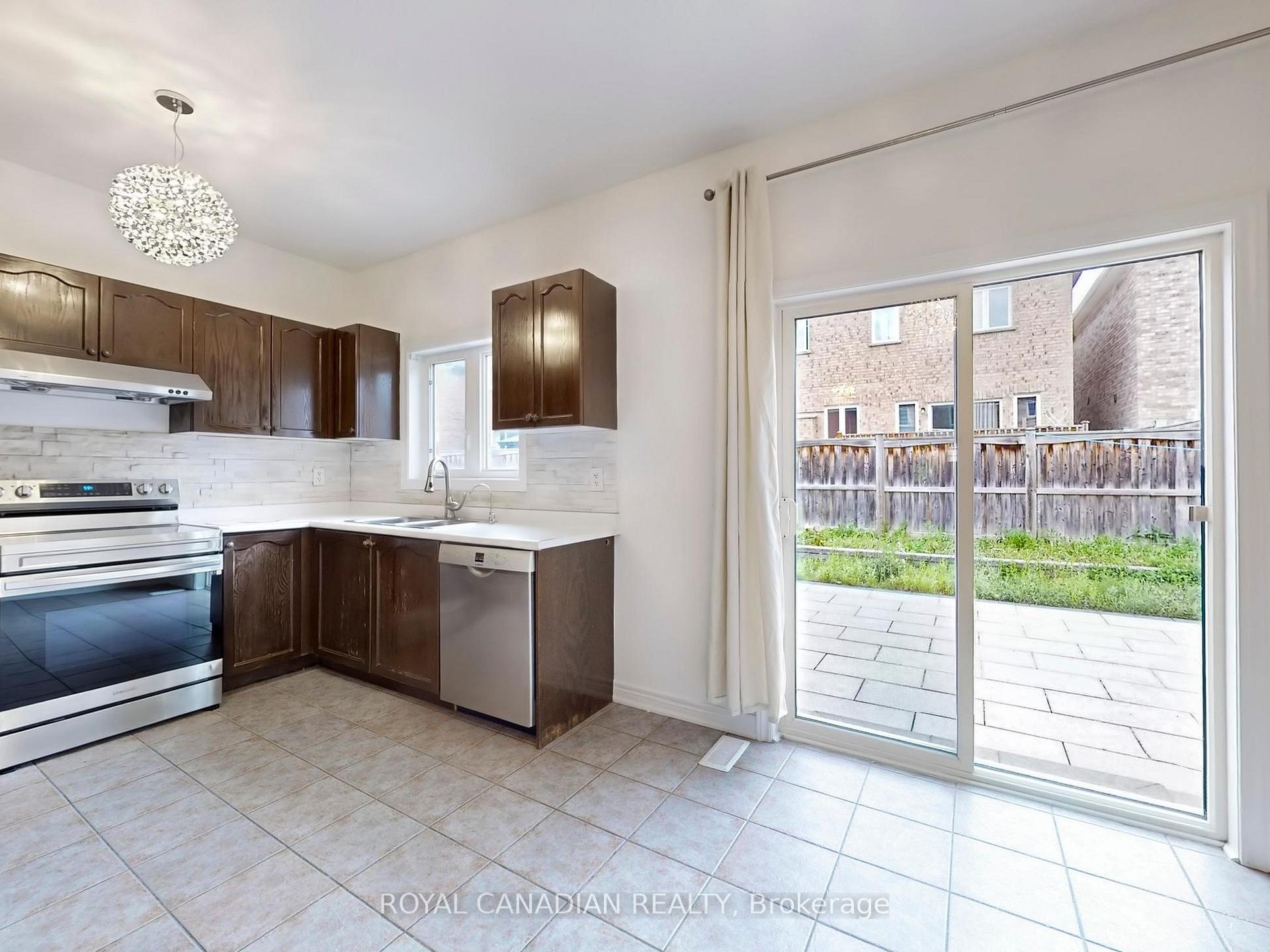 Photo 11 of 38 Hammersly Boulevard, Markham, Wismer — HOMEH