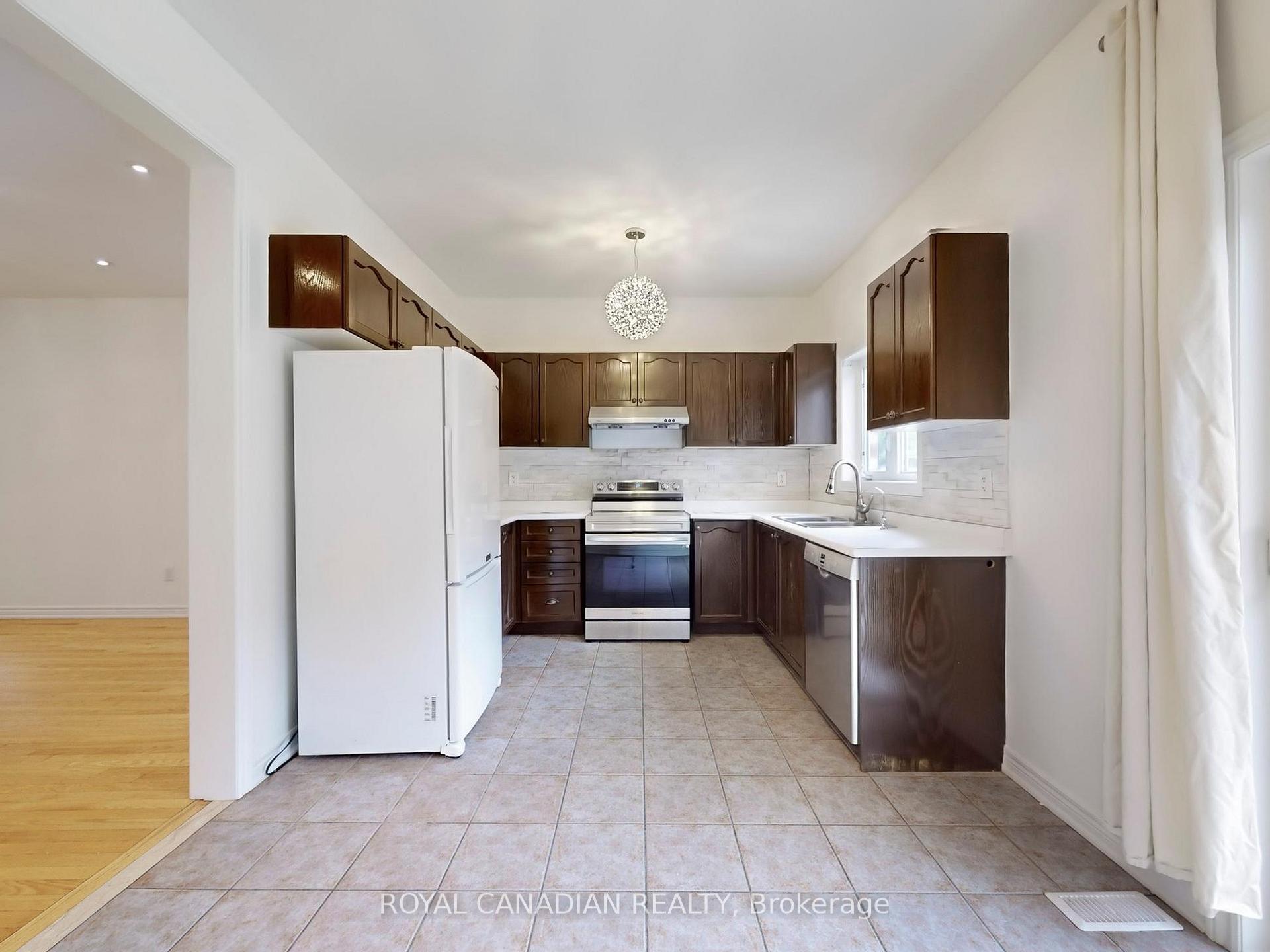 Photo 13 of 38 Hammersly Boulevard, Markham, Wismer — HOMEH