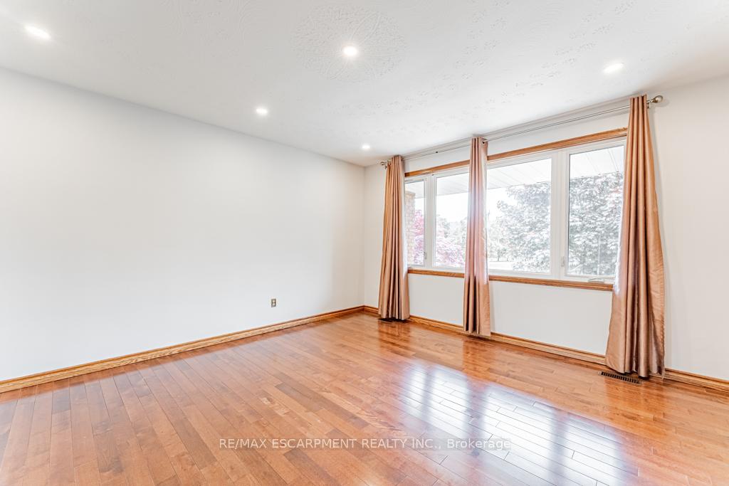 Photo 14 of 1327 Highway 8, Hamilton, Winona — HOMEH
