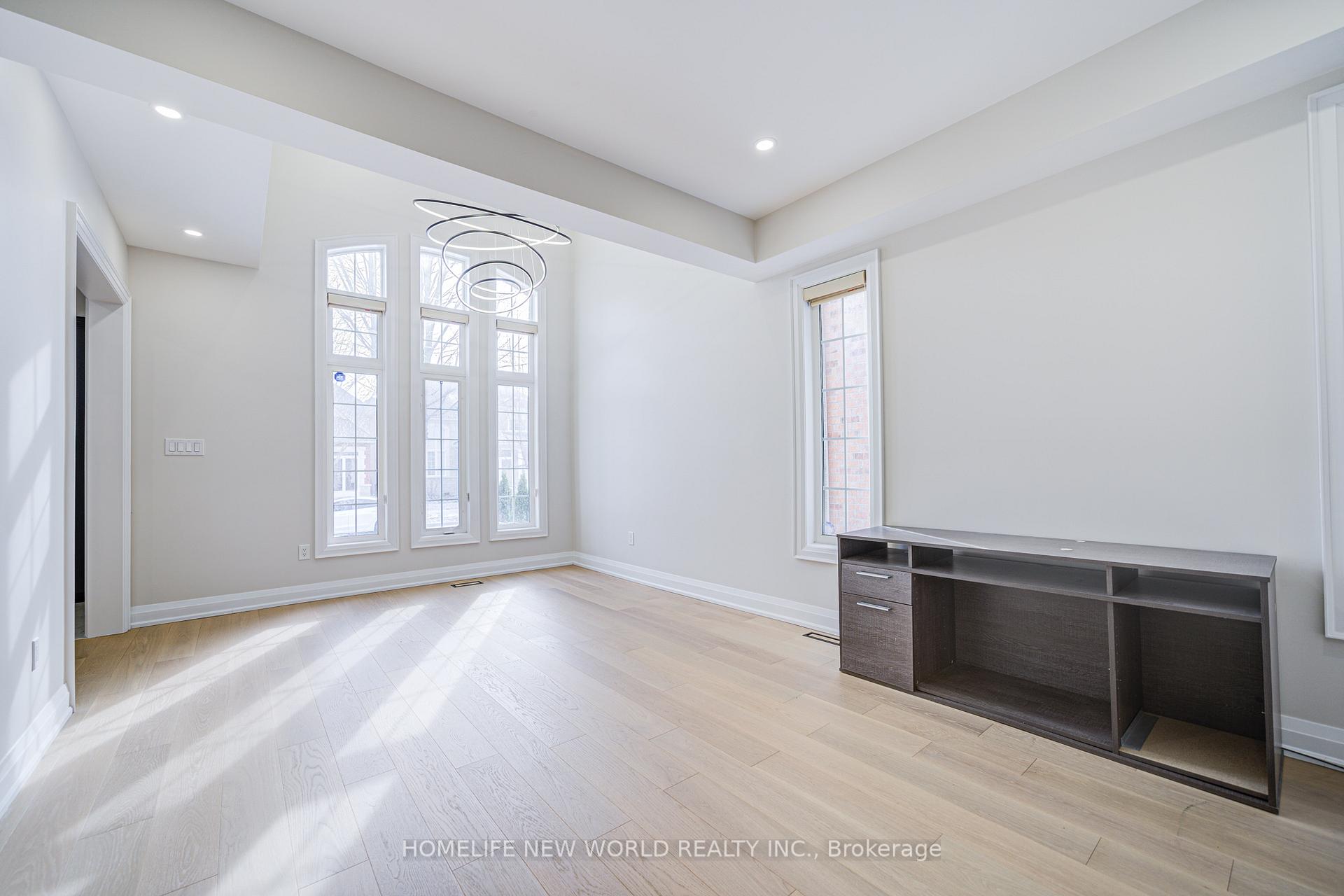 Photo 5 of 202 Everett Street, Markham, Wismer — HOMEH