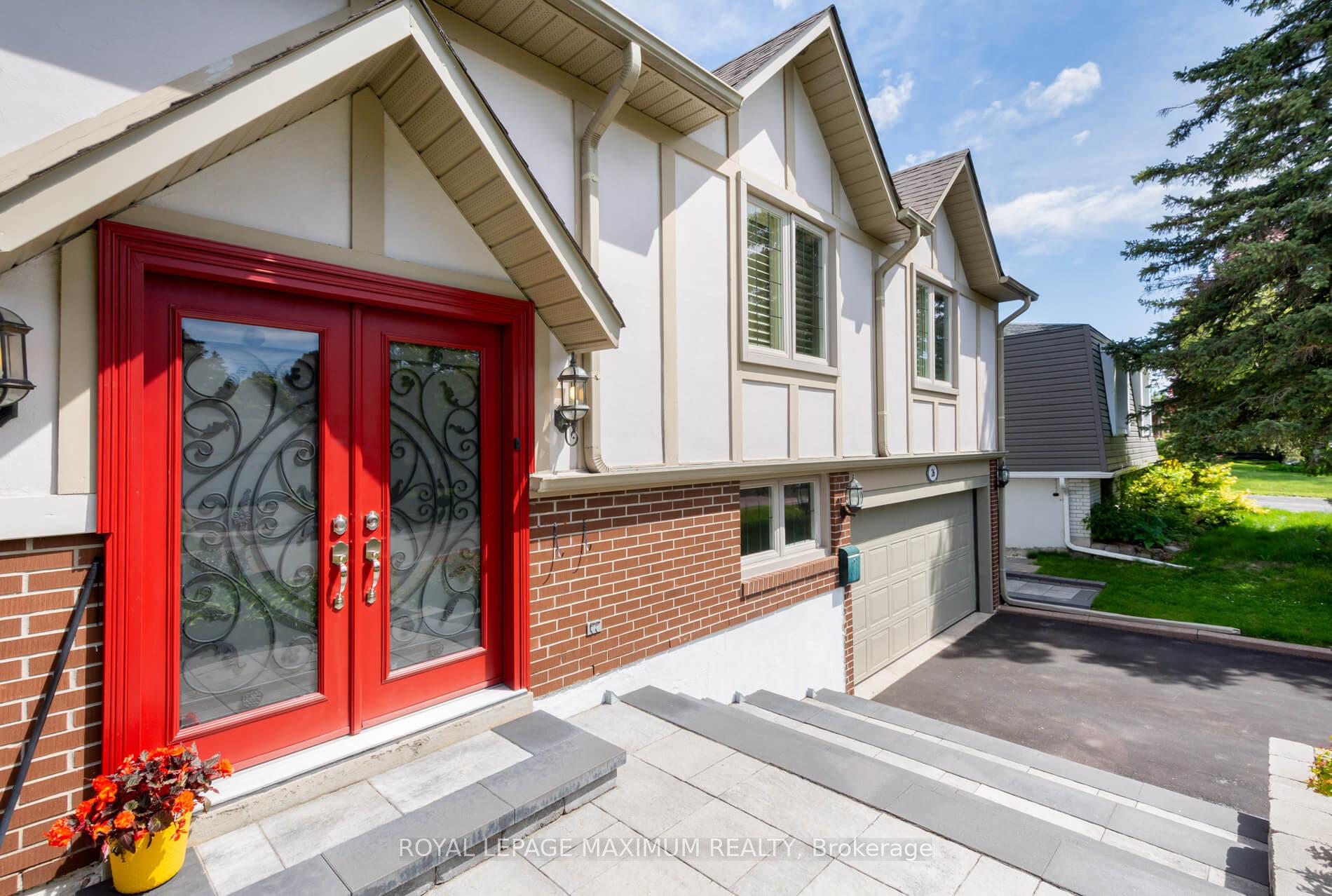Photo 3 of 26 Hamilton Hall Drive, Markham, Markham Village — HOMEH