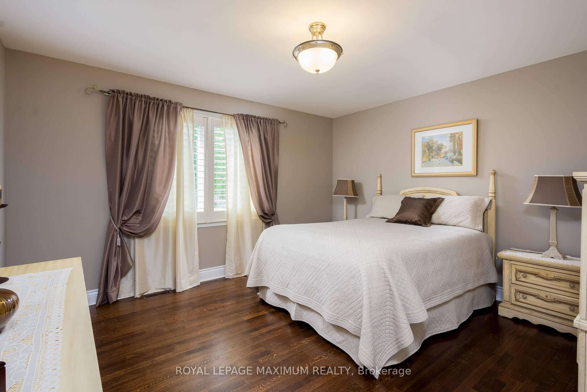 Photo 20 of 26 Hamilton Hall Drive, Markham, Markham Village — HOMEH