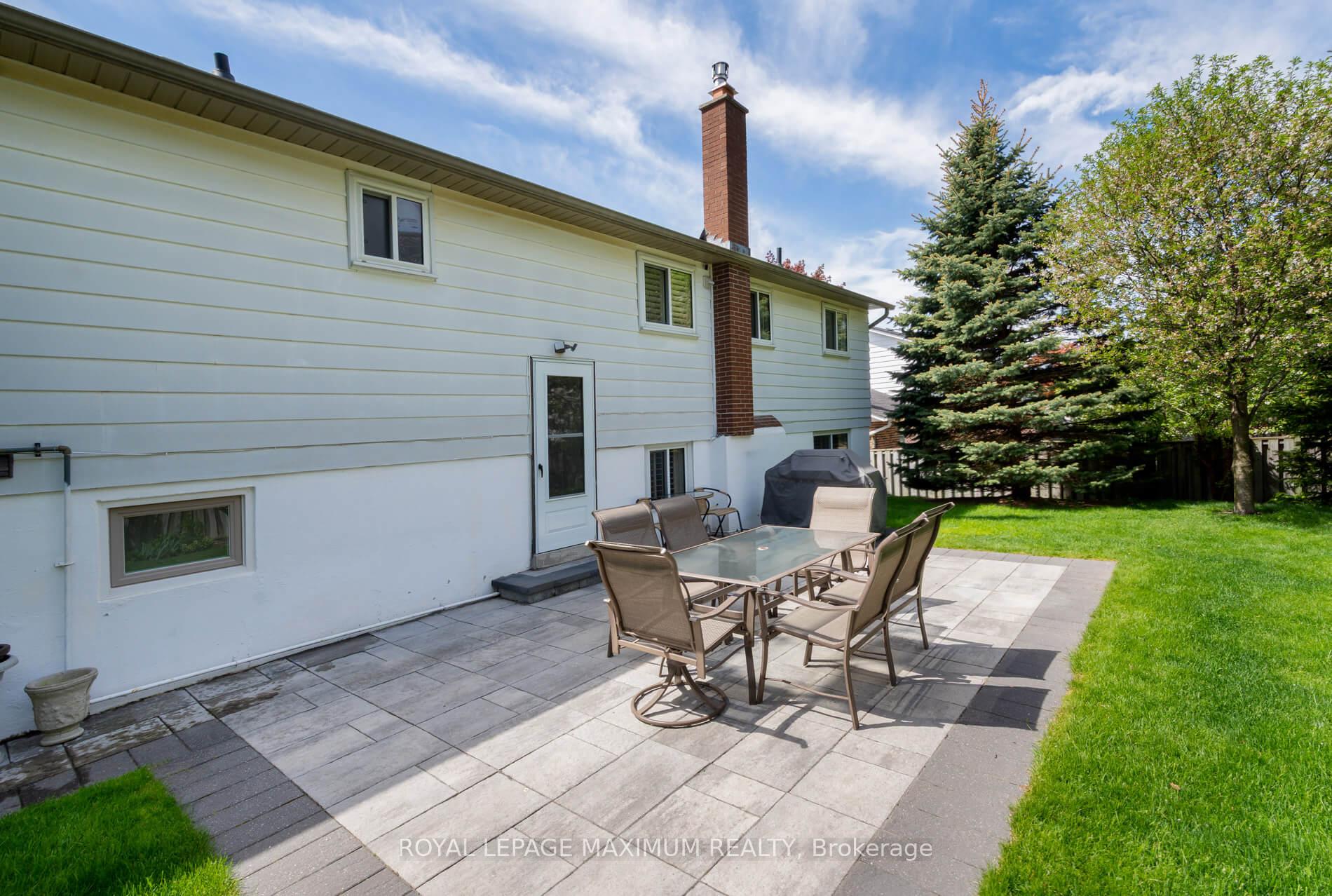 Photo 31 of 26 Hamilton Hall Drive, Markham, Markham Village — HOMEH