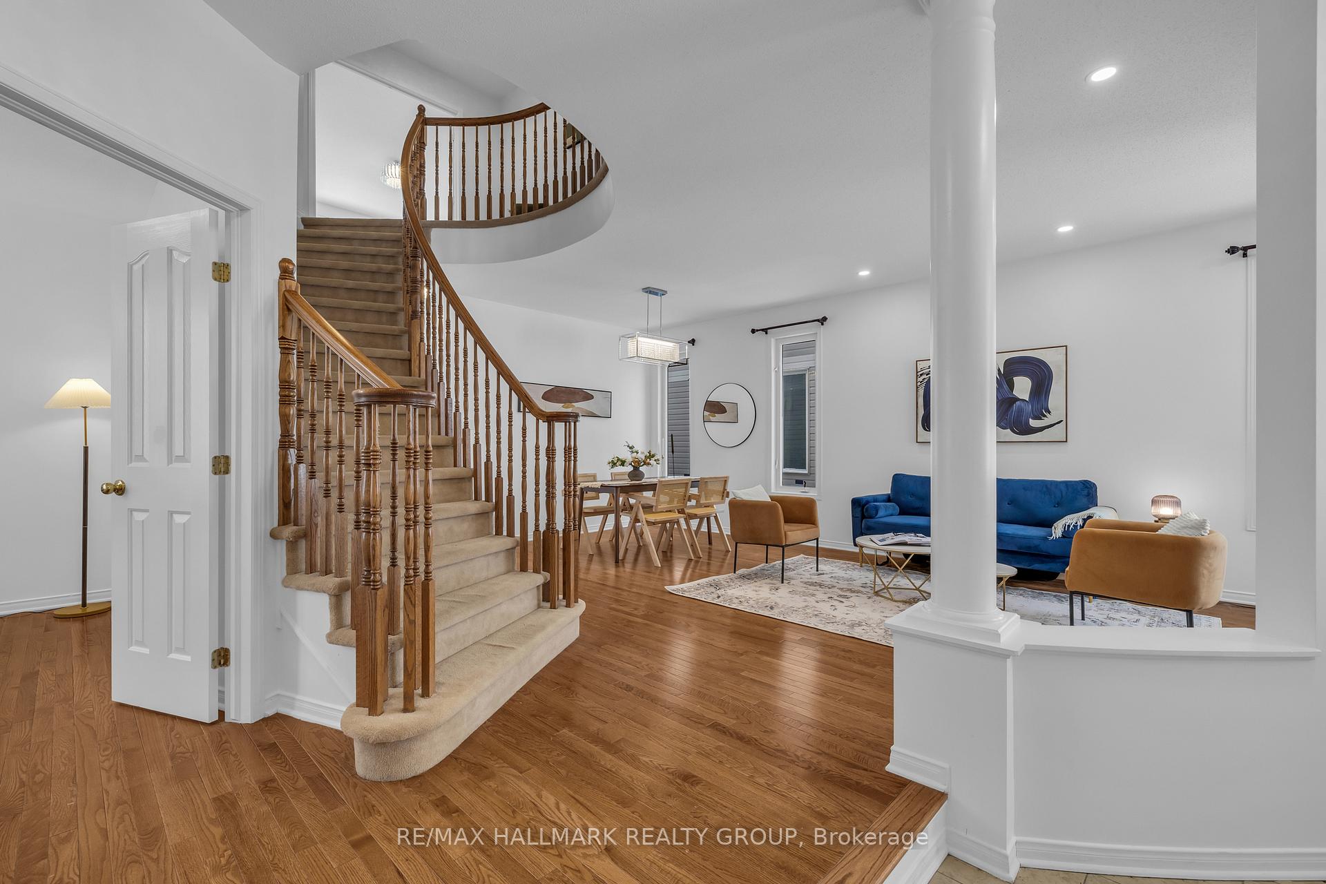 Photo 3 of 126 Strathcarron Crescent, Ottawa, Kanata - Morgan's Grant/South March — HOMEH