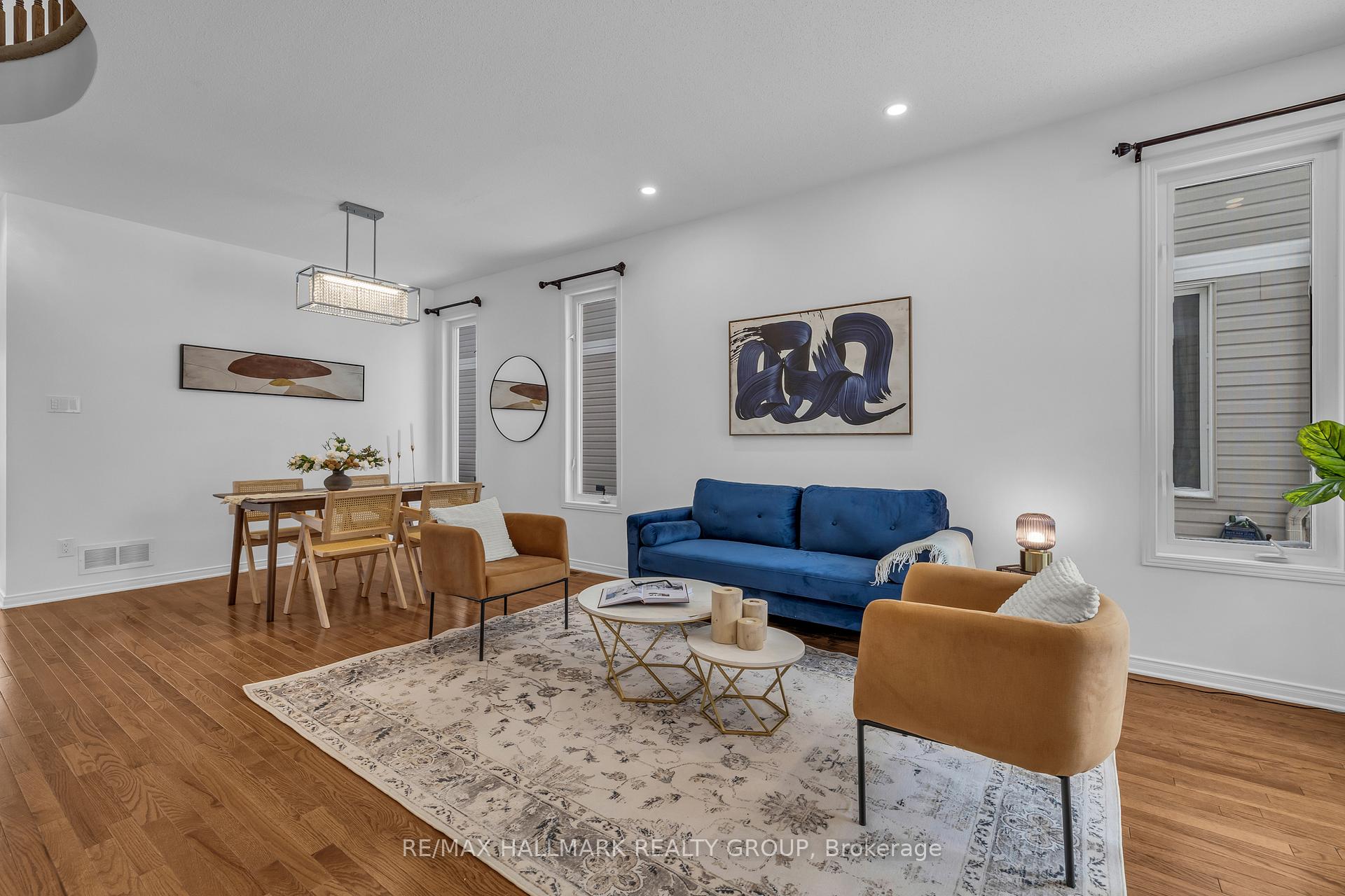 Photo 7 of 126 Strathcarron Crescent, Ottawa, Kanata - Morgan's Grant/South March — HOMEH